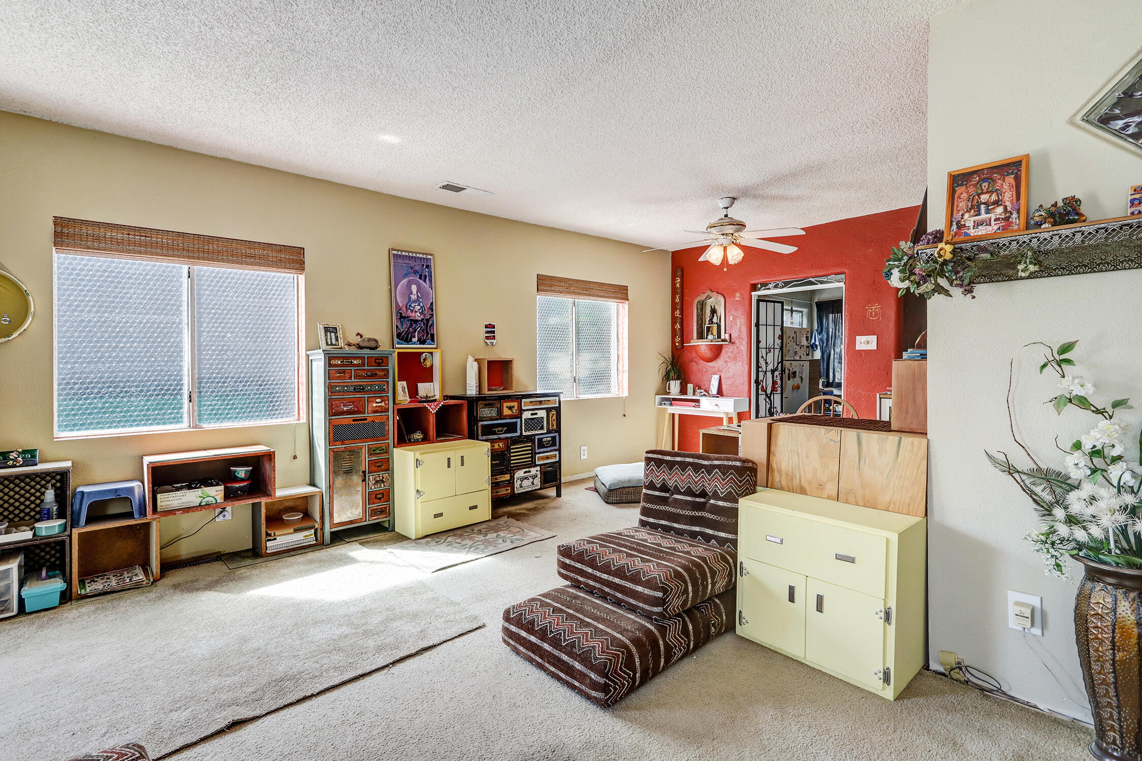 335 ALCAZAR Street NE