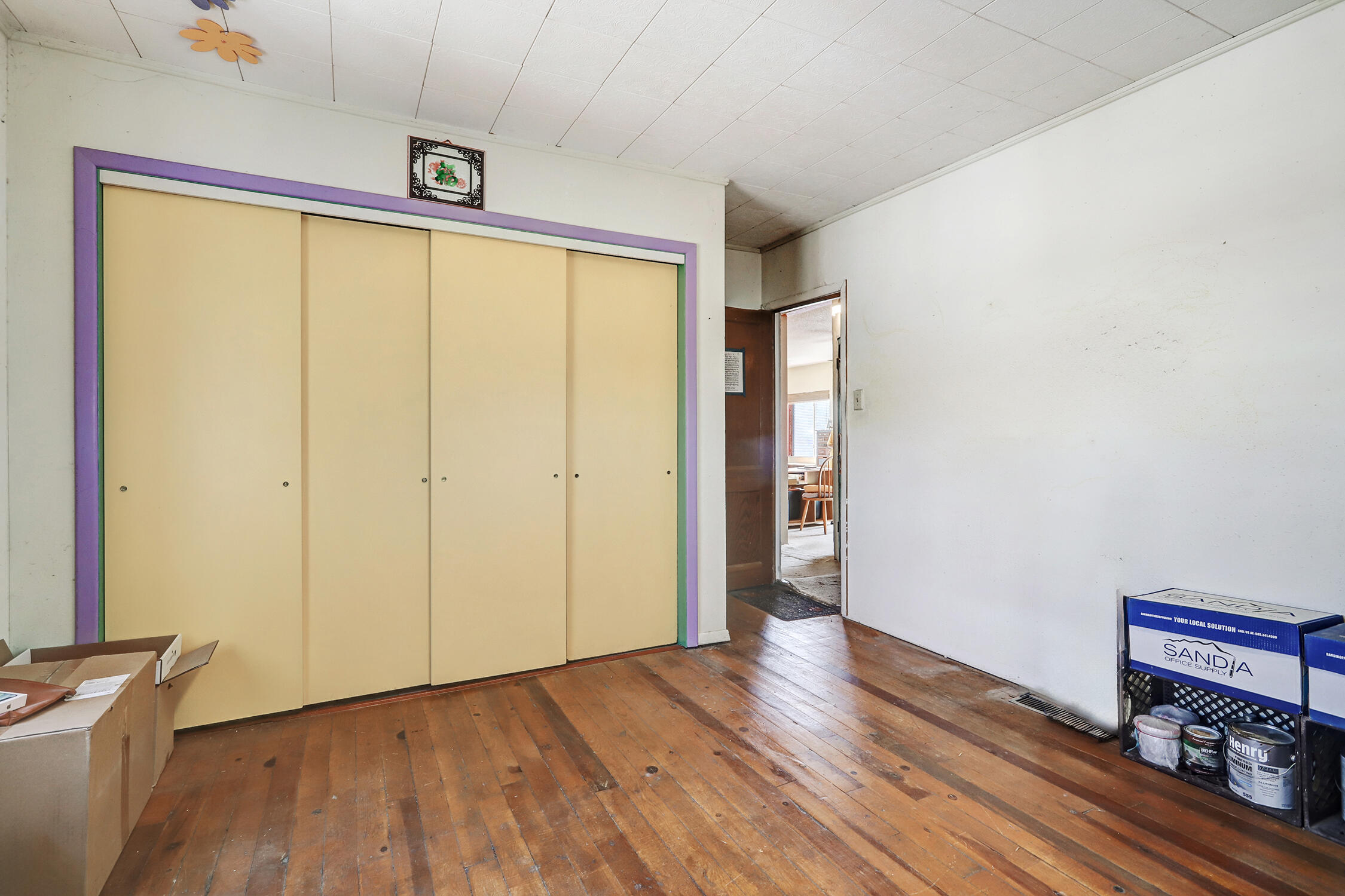 335 ALCAZAR Street NE