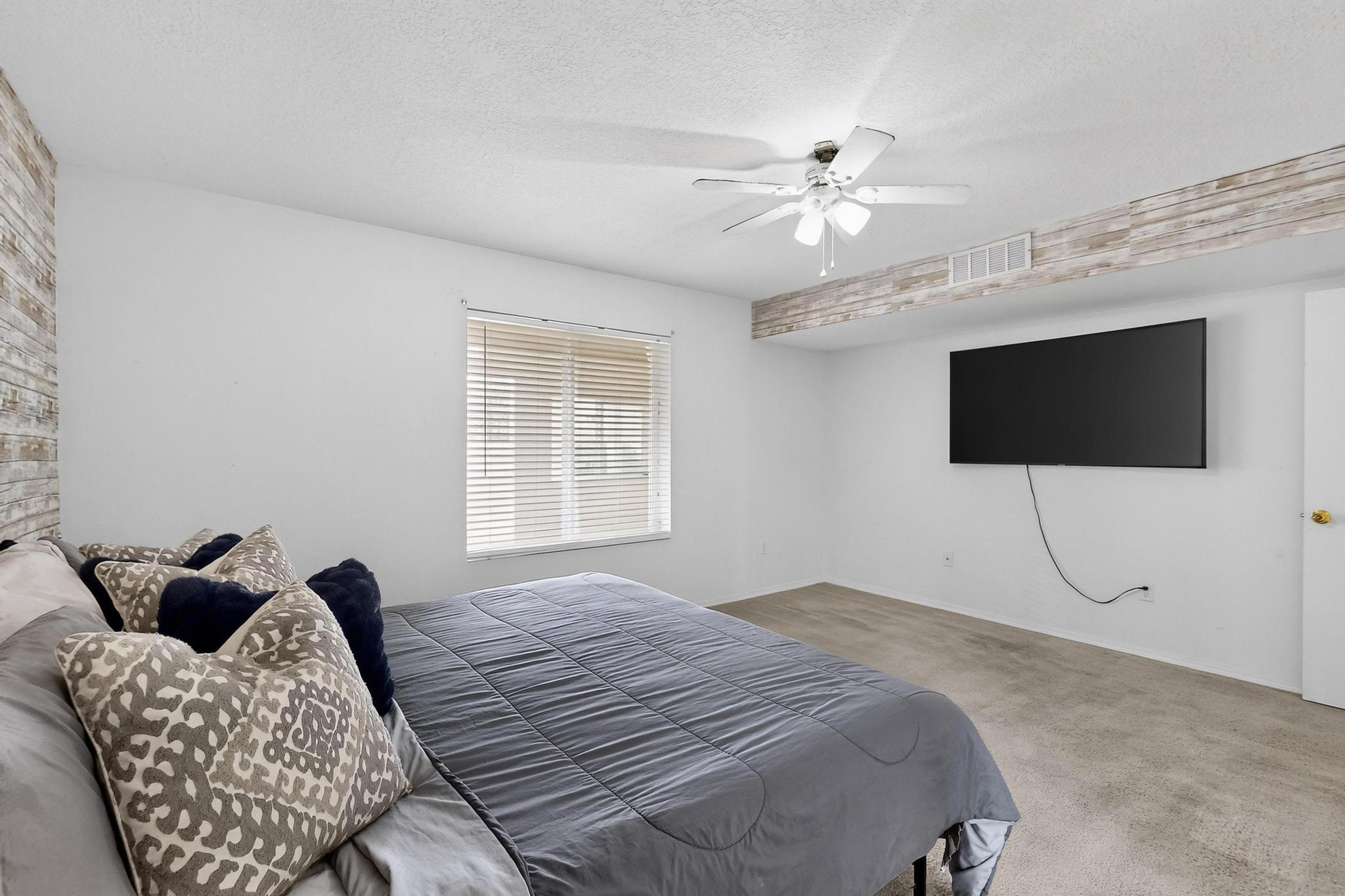 5401 CROWN RIDGE Road NW