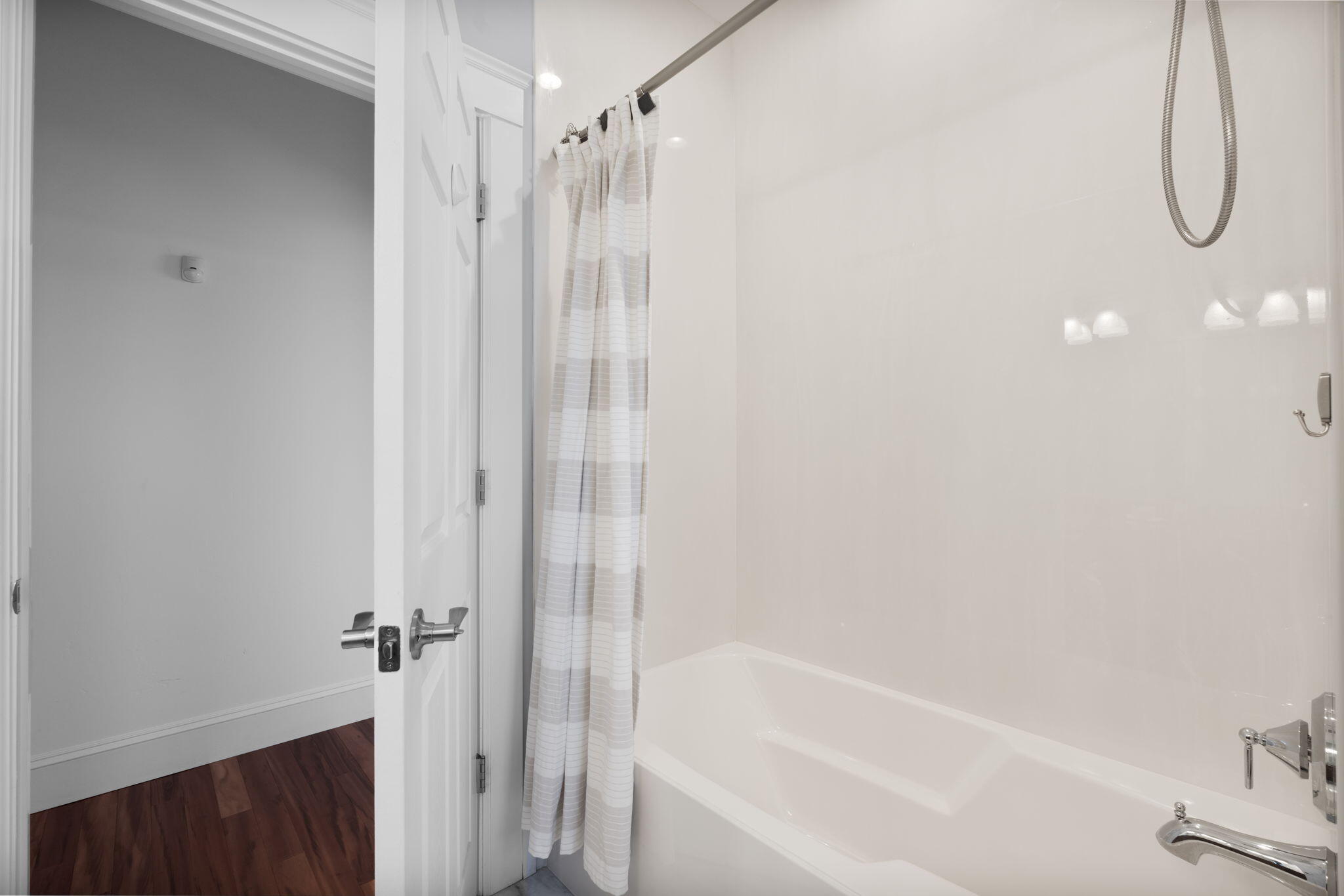 520 CAMINO DE SUERTE NW