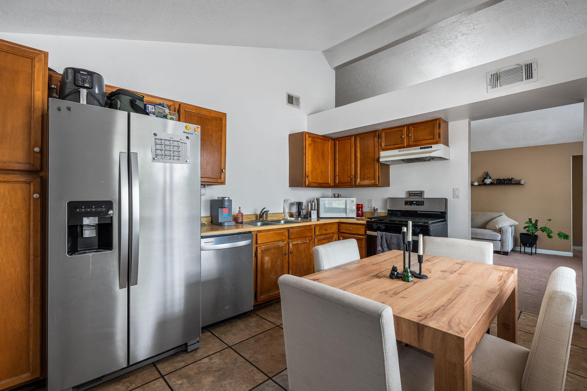 483 PECOS Loop SE