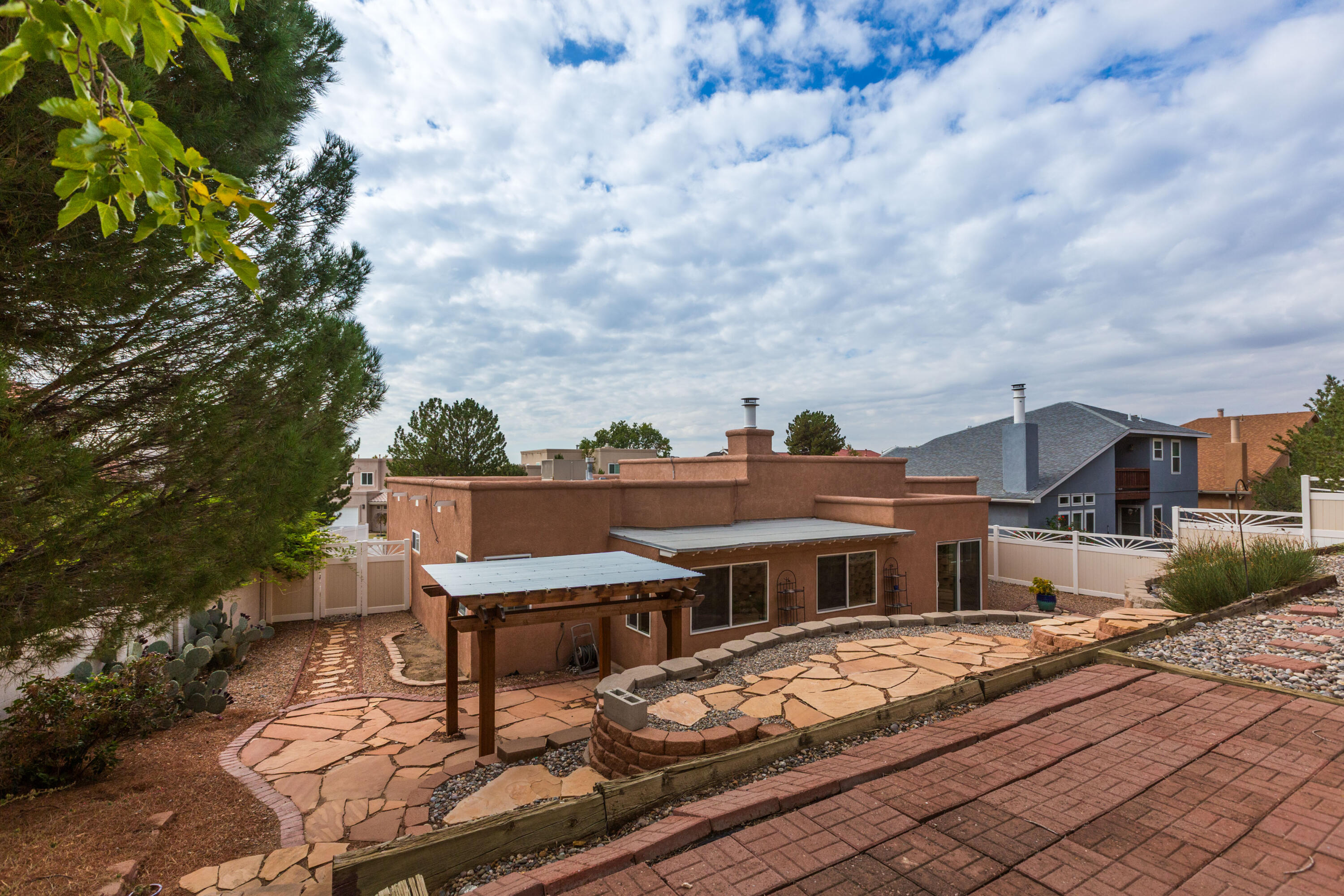 7557 Richmond Hill Road NW