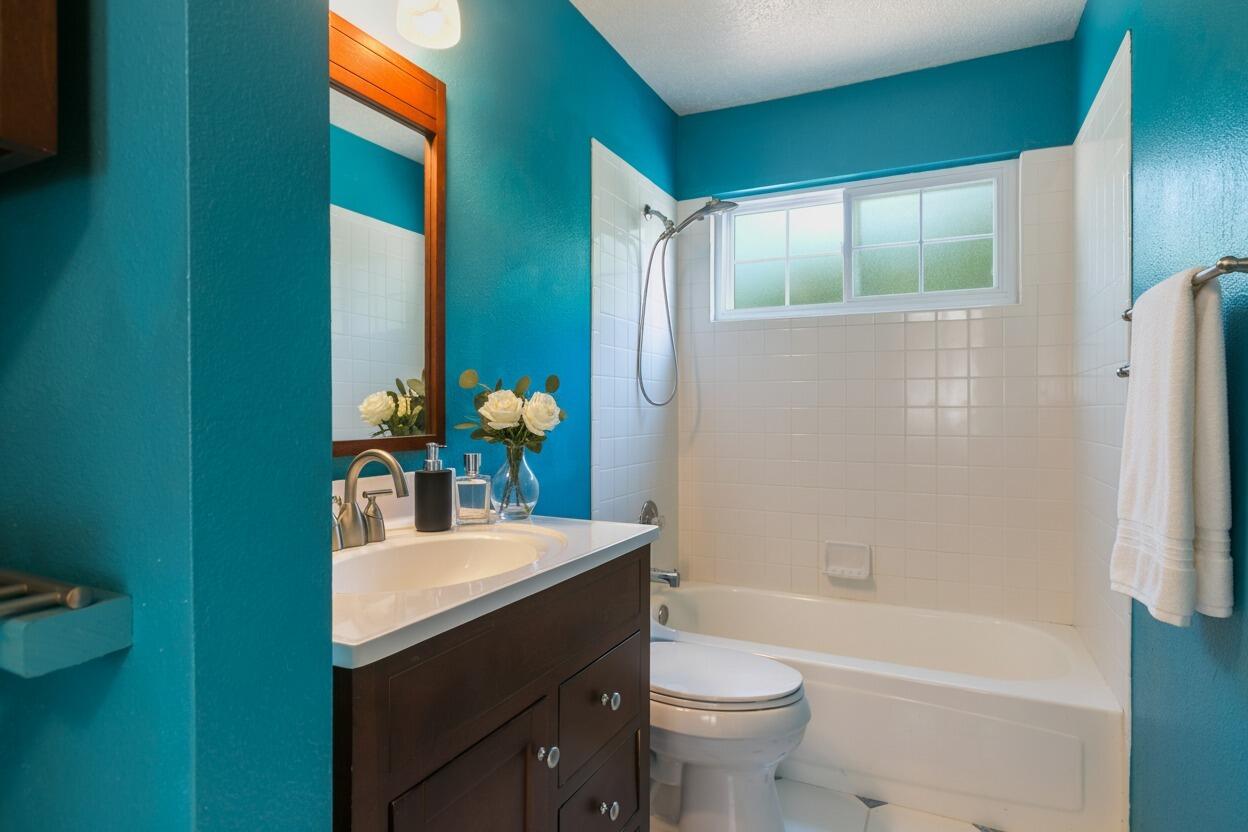 7557 Richmond Hill Road NW