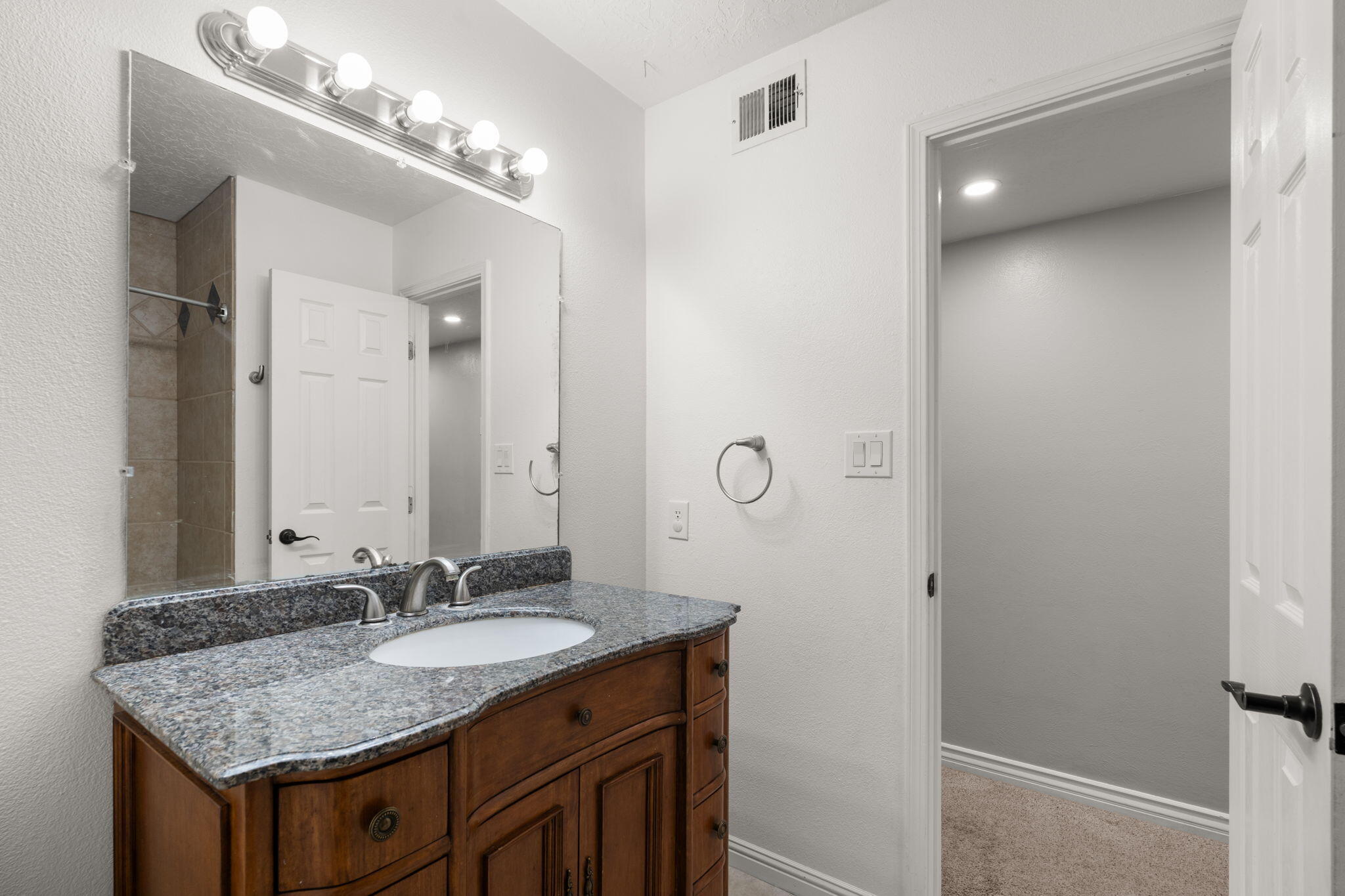 5312 Rawlings Road NE