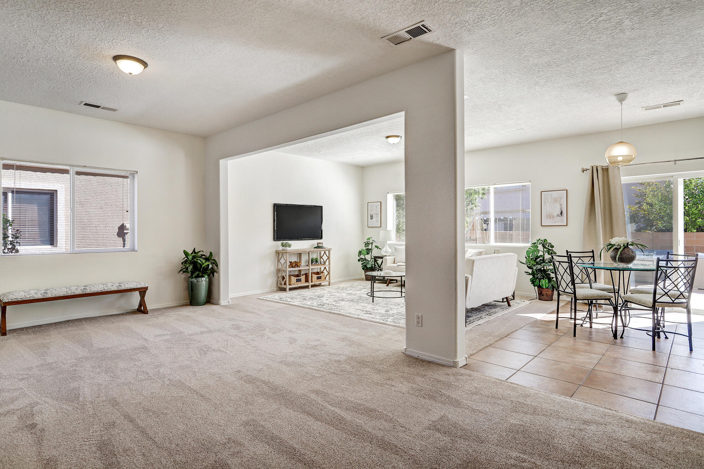 6904 Tree Line Avenue NW