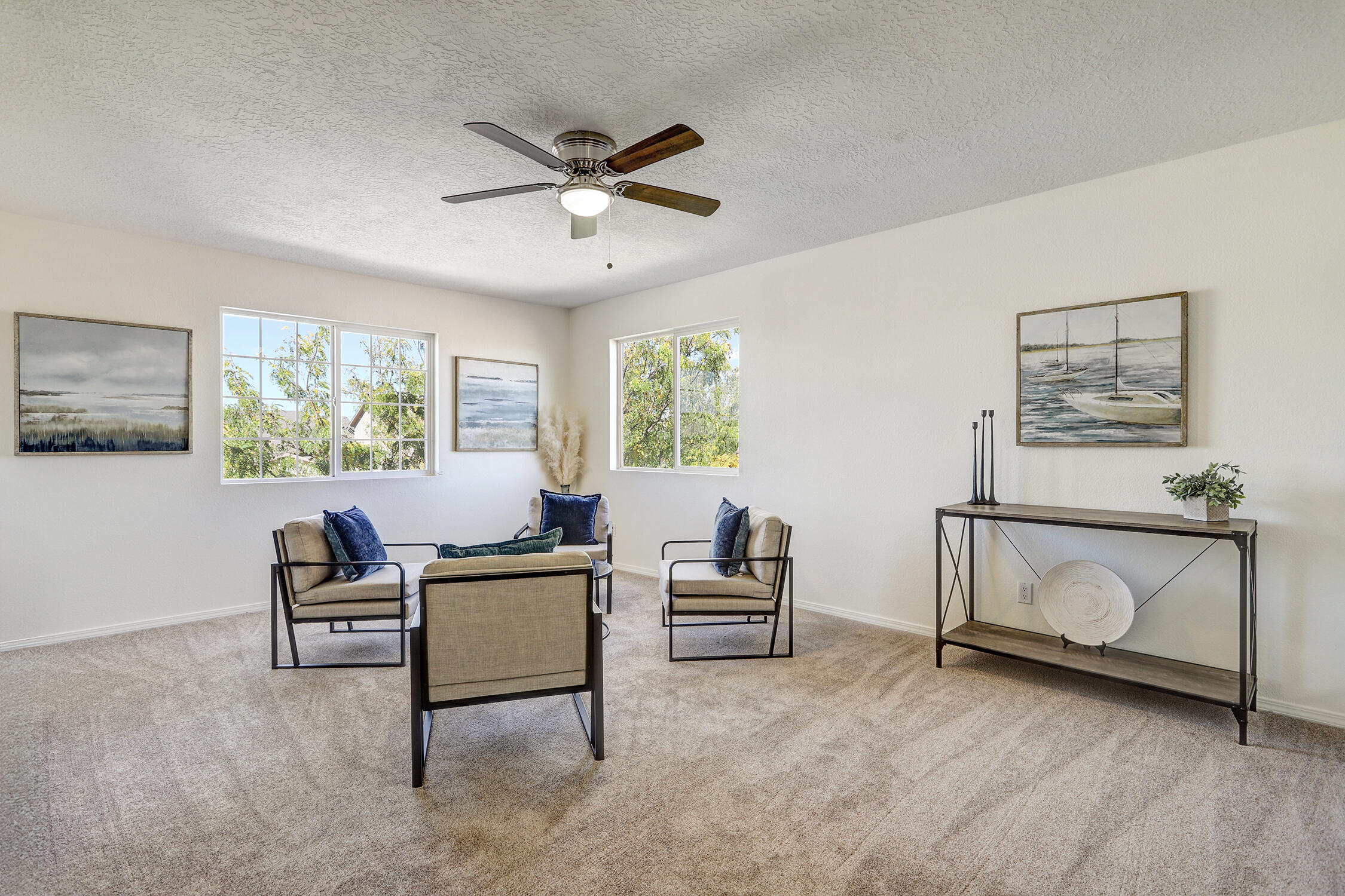 6904 Tree Line Avenue NW