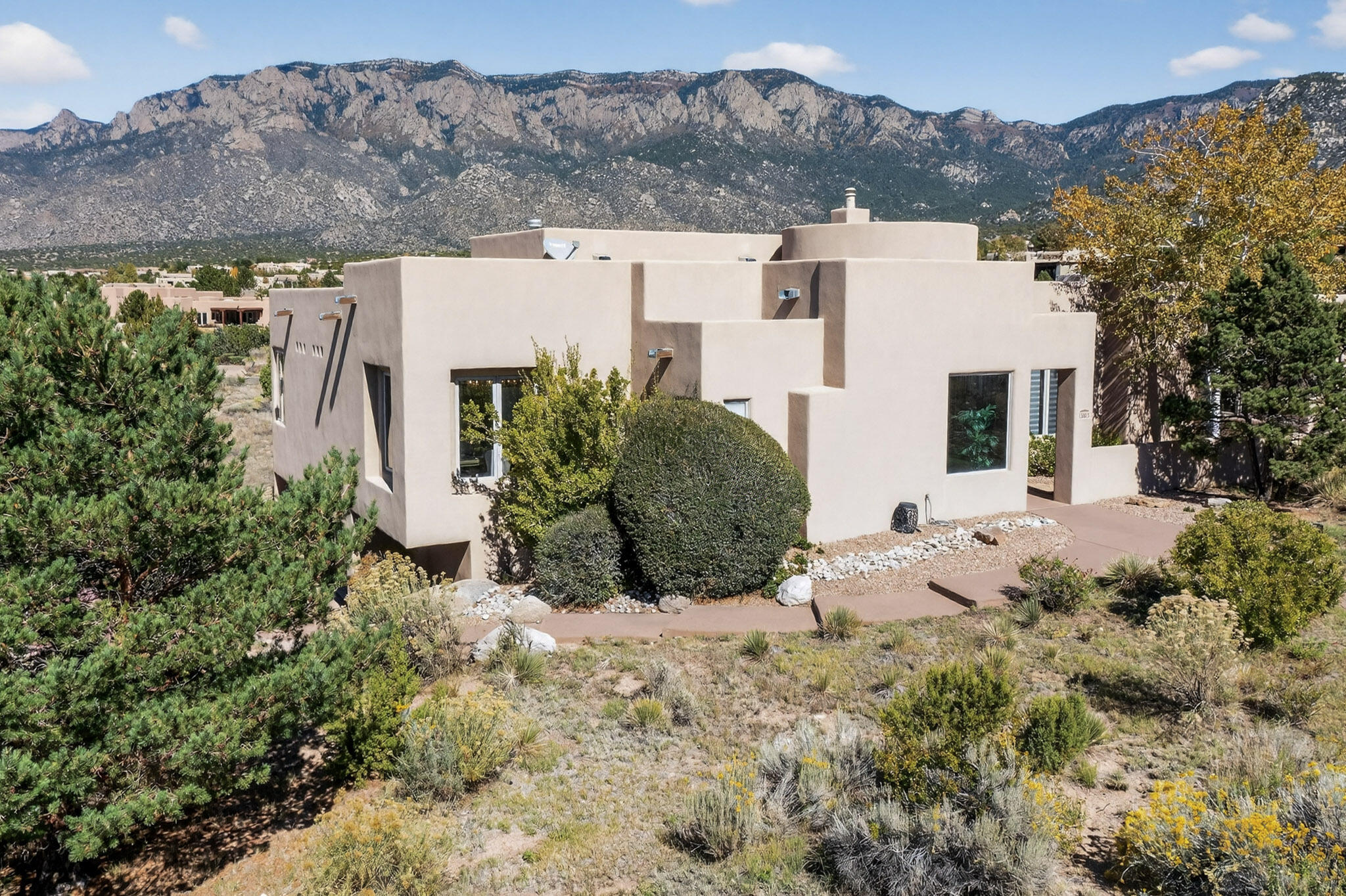 13615 Canada Del Oso Place NE