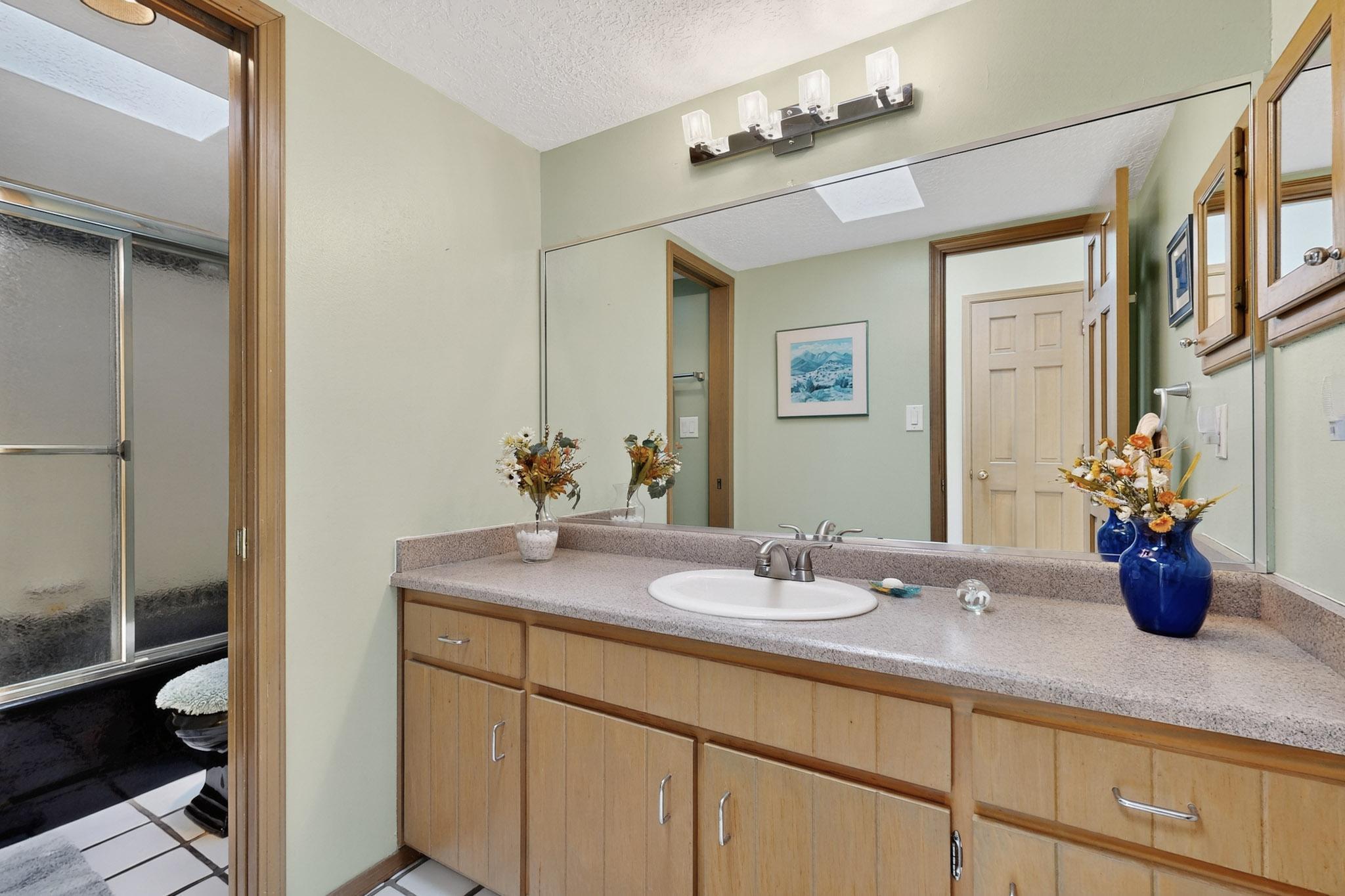 9515 Village Green Drive NE