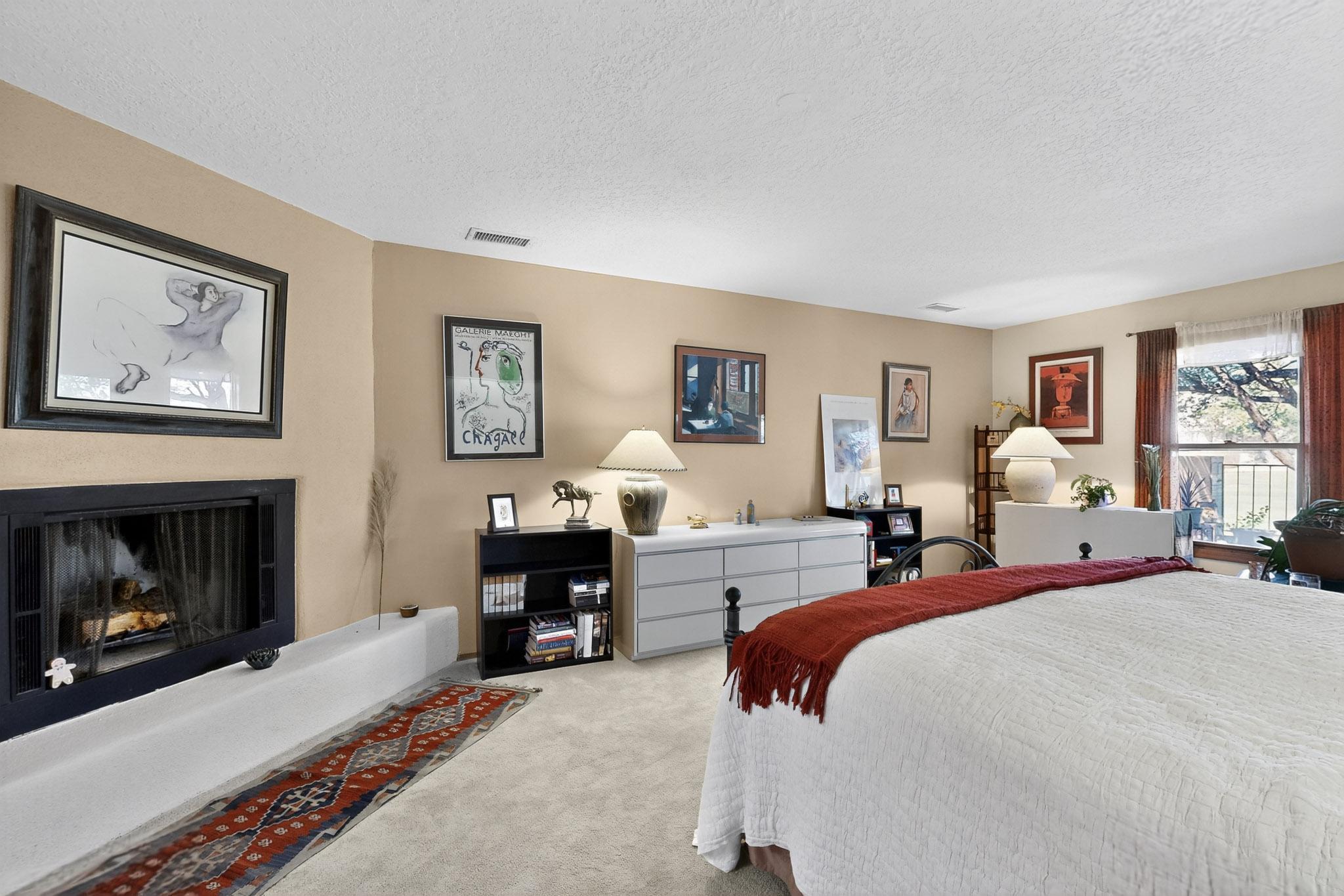 9515 Village Green Drive NE