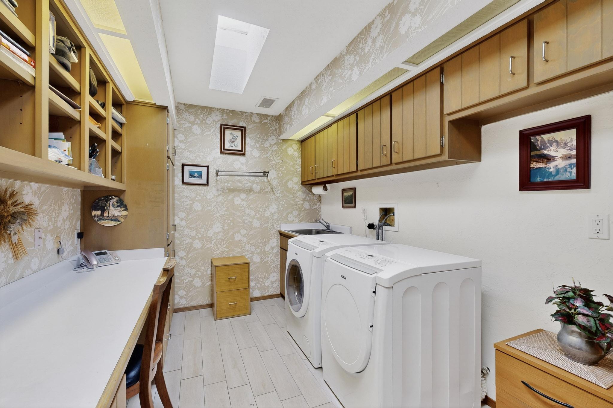 9515 Village Green Drive NE