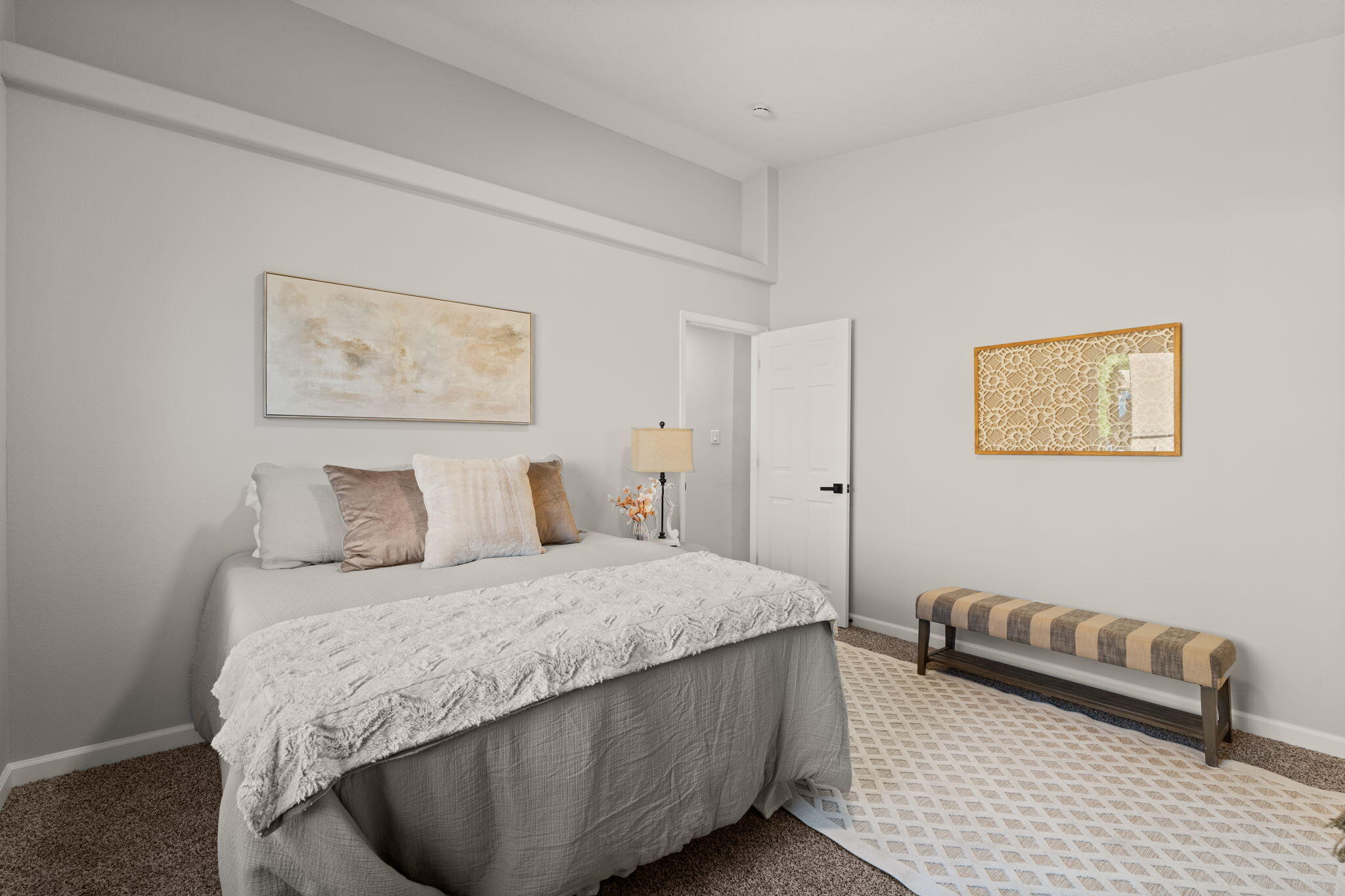 5316 Summer Avenue NE