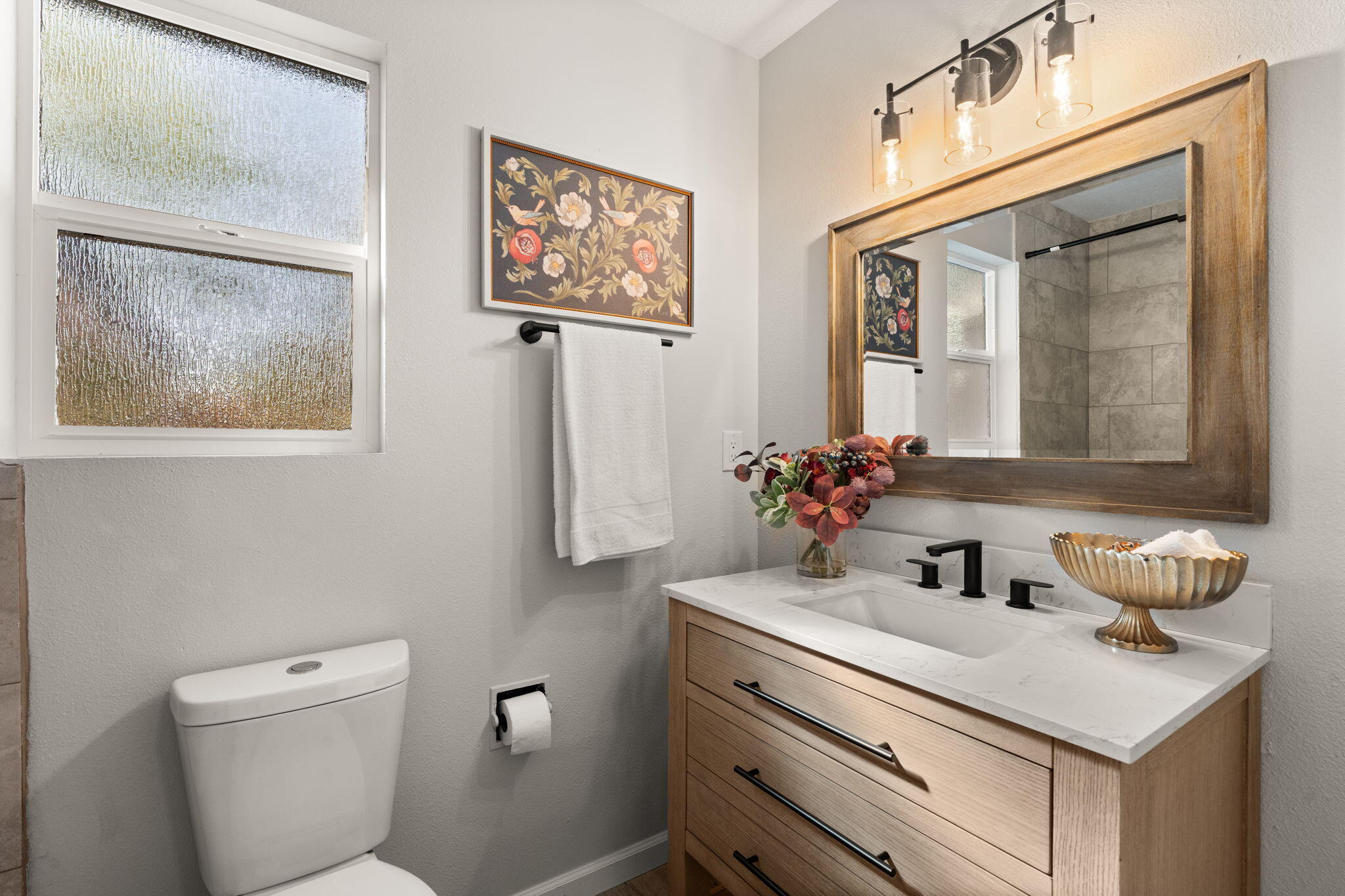 5316 Summer Avenue NE