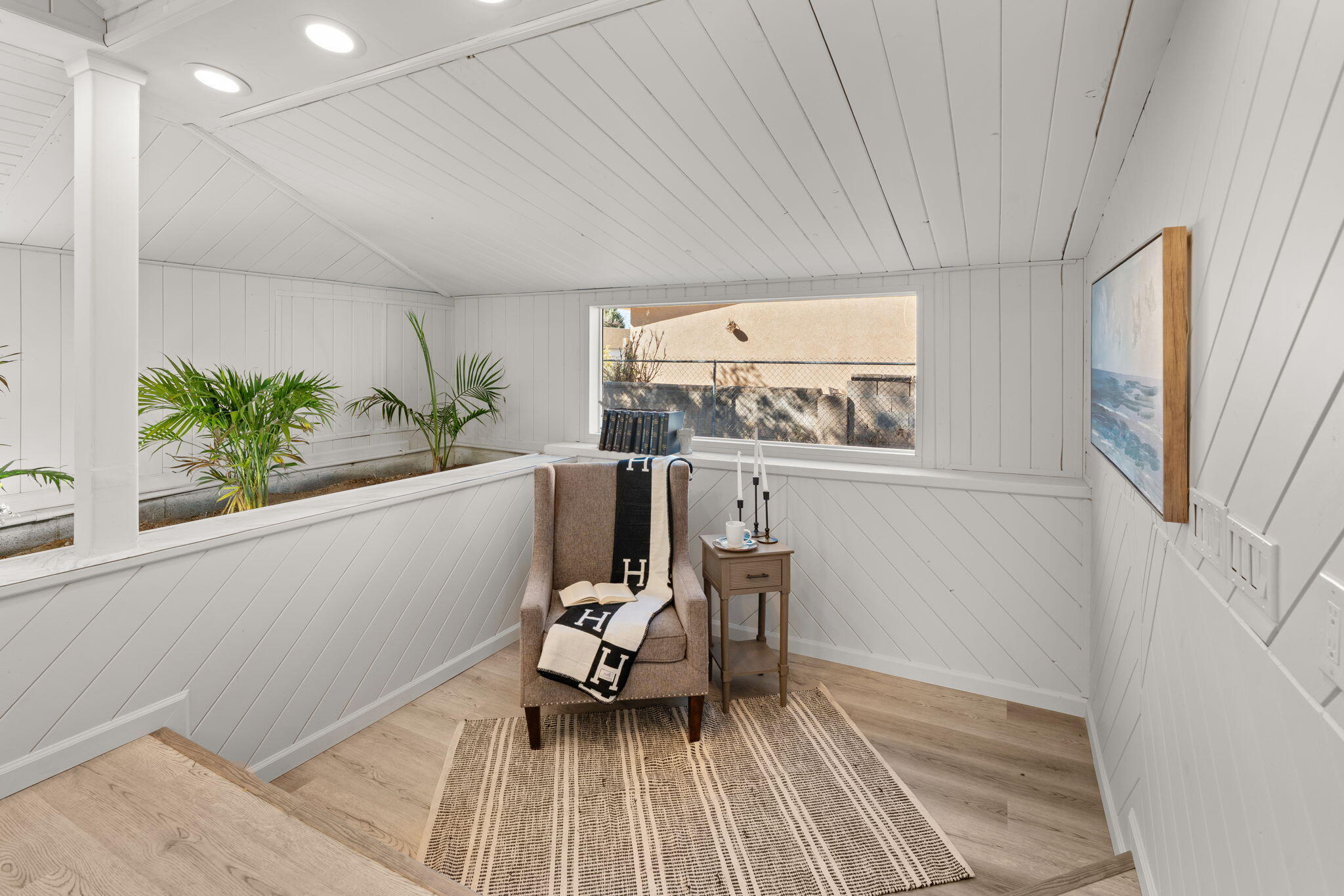 5316 Summer Avenue NE