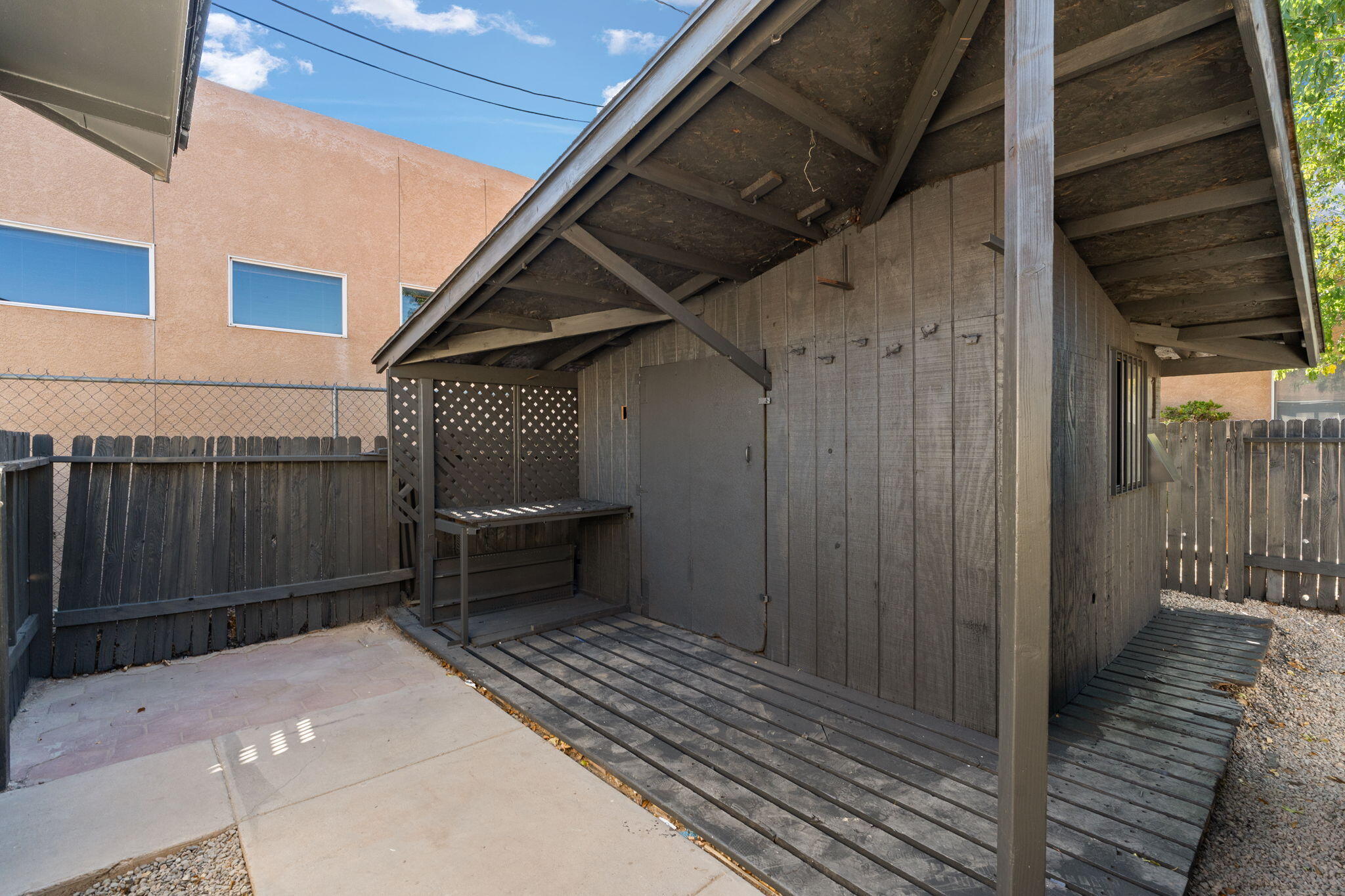 5316 Summer Avenue NE