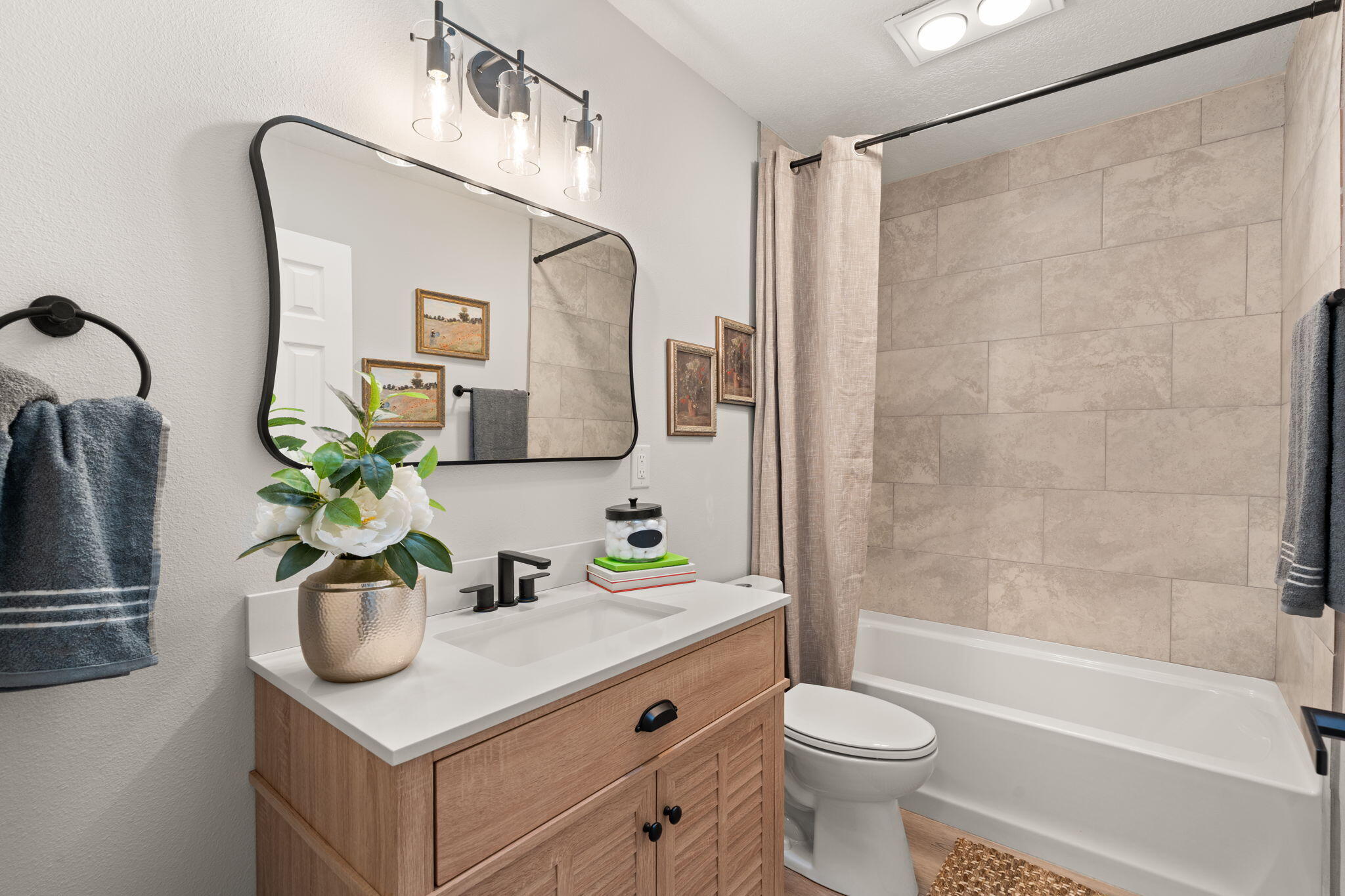 5316 Summer Avenue NE