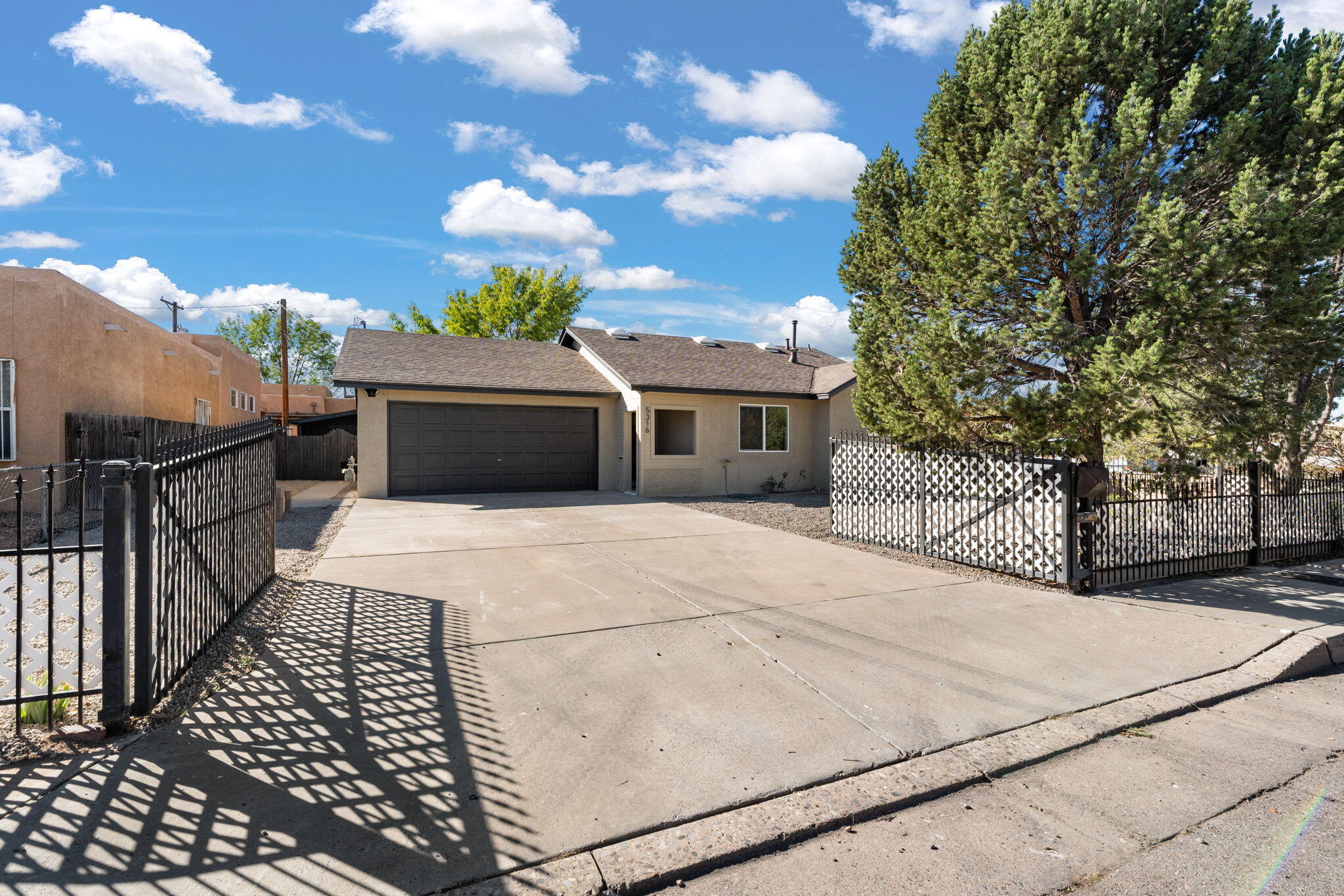 5316 Summer Avenue NE