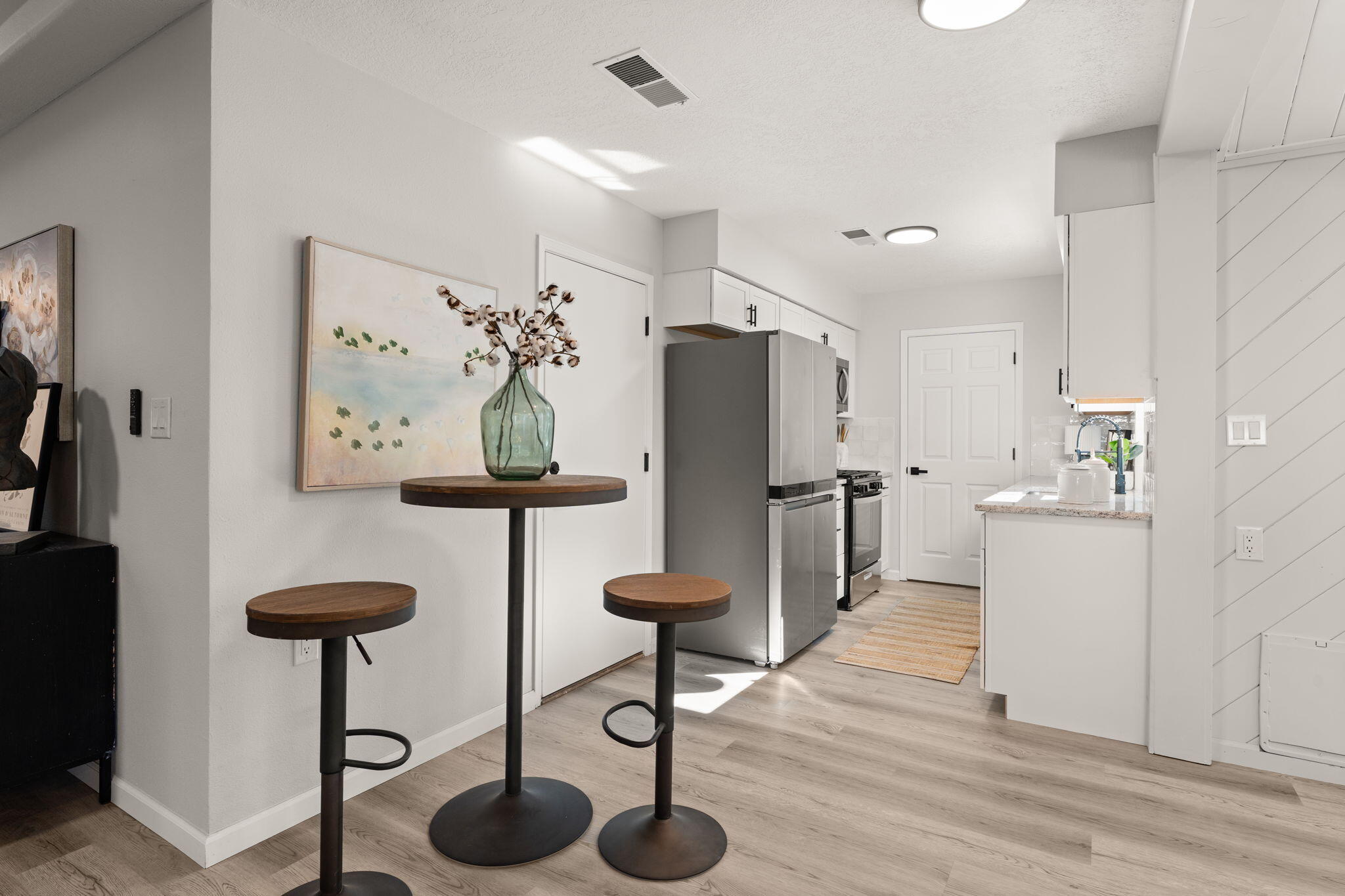 5316 Summer Avenue NE