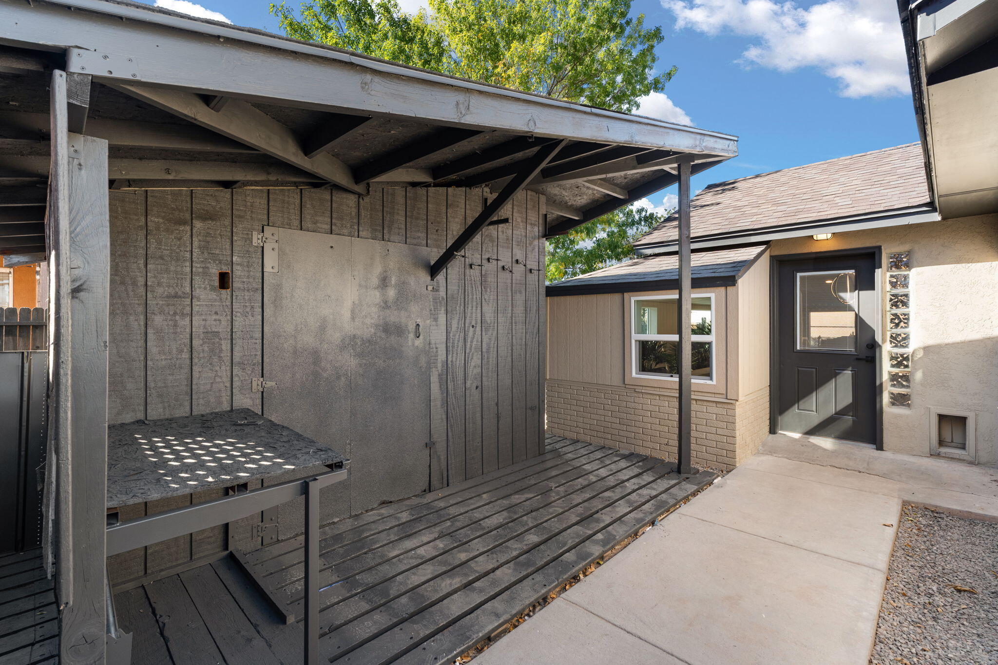 5316 Summer Avenue NE