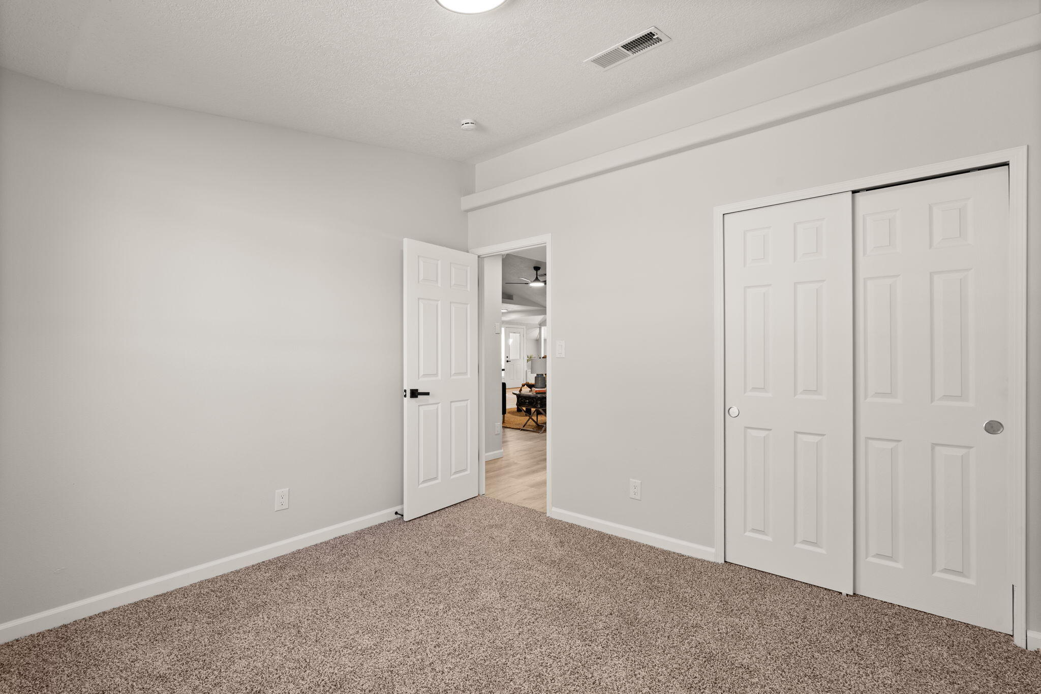 5316 Summer Avenue NE