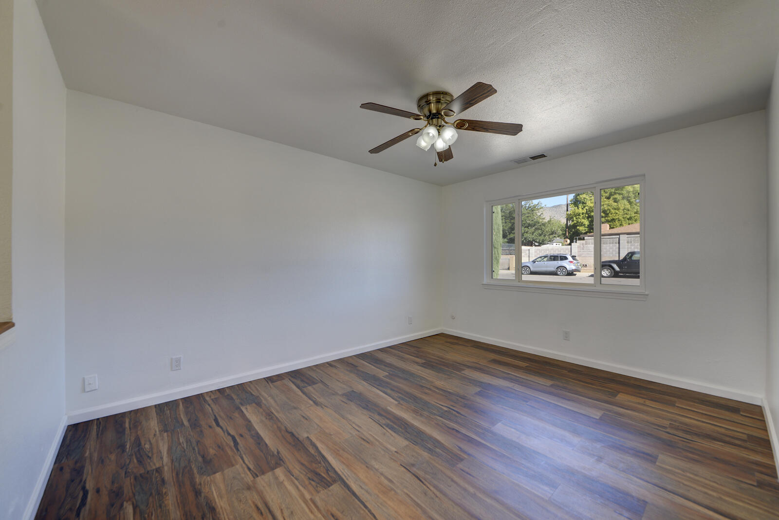 1829 Paisano Street NE