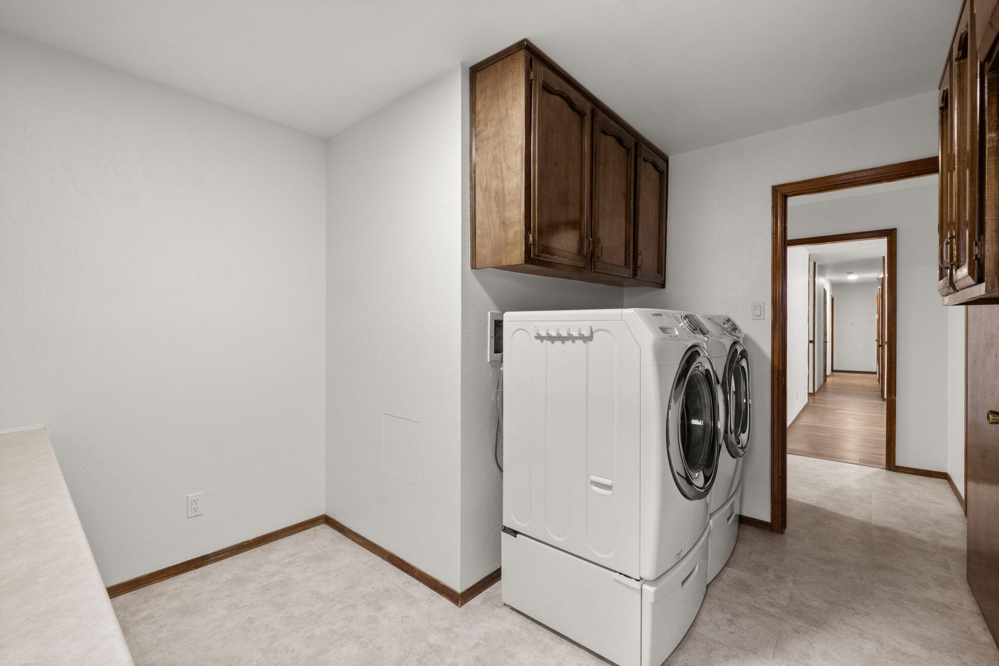 9812 Admiral Dewey Avenue NE