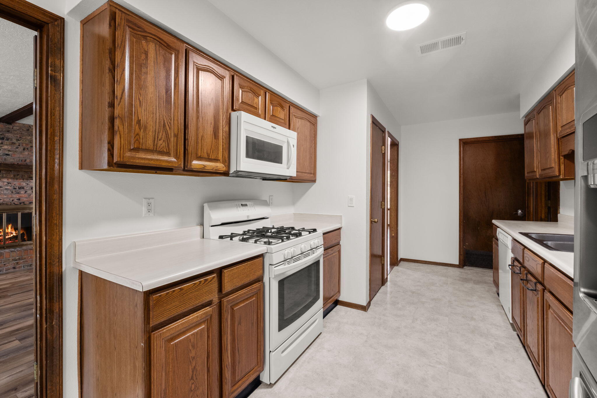 9812 Admiral Dewey Avenue NE