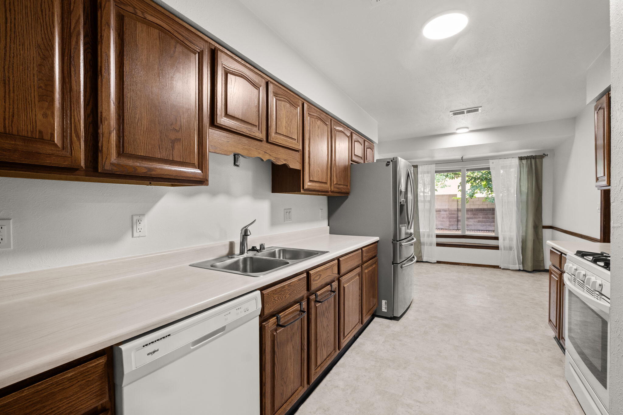 9812 Admiral Dewey Avenue NE