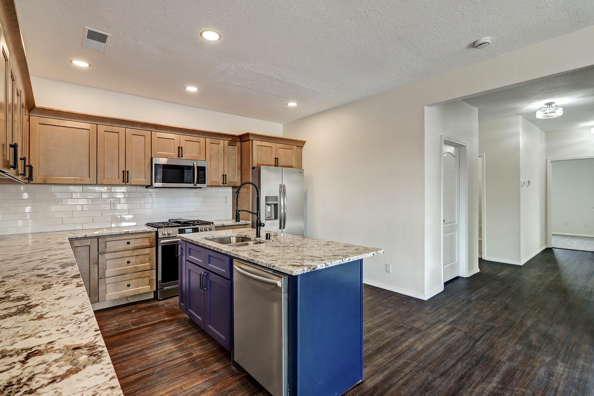 6101 Chimayo Drive NW