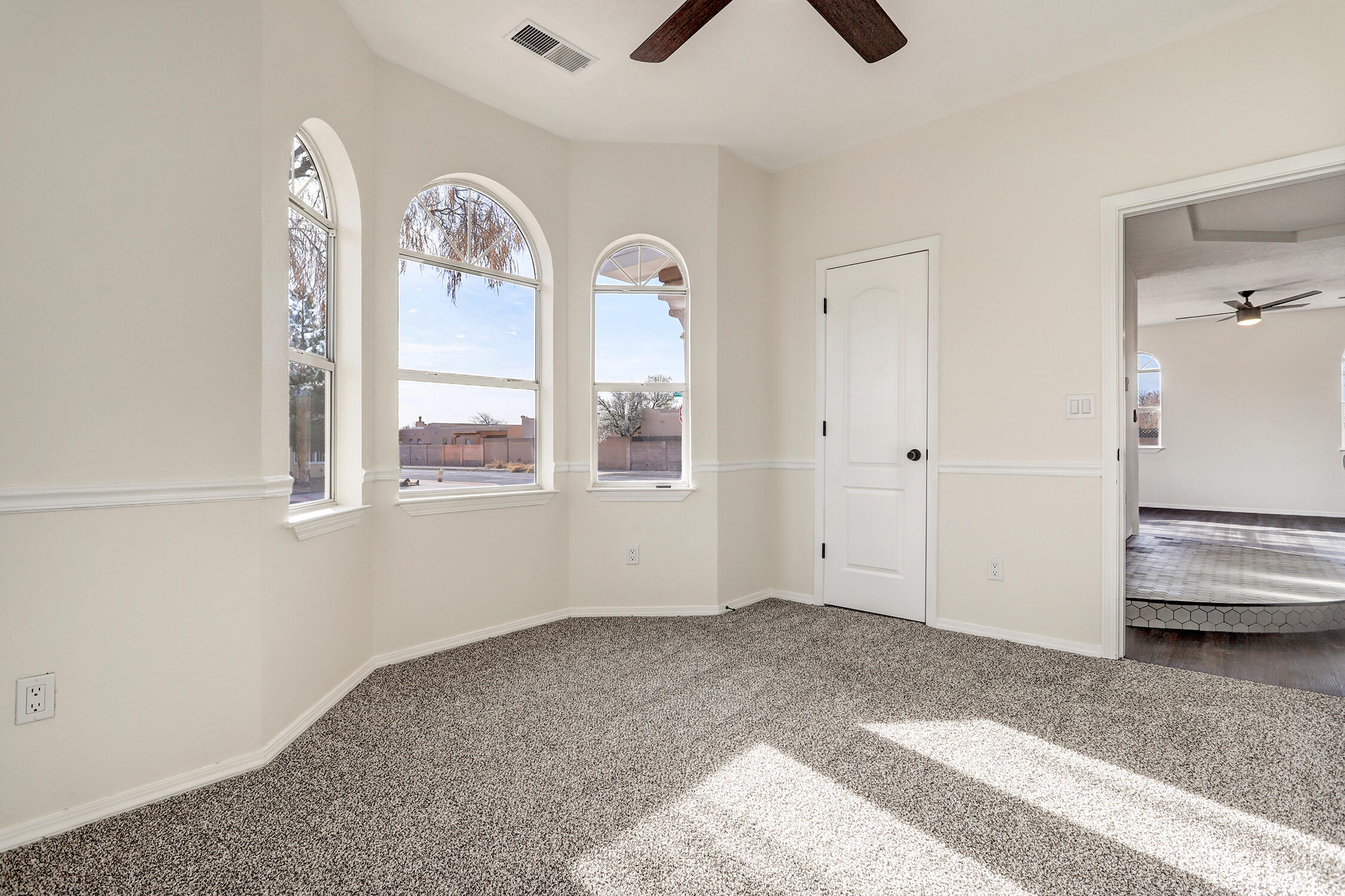 6101 Chimayo Drive NW