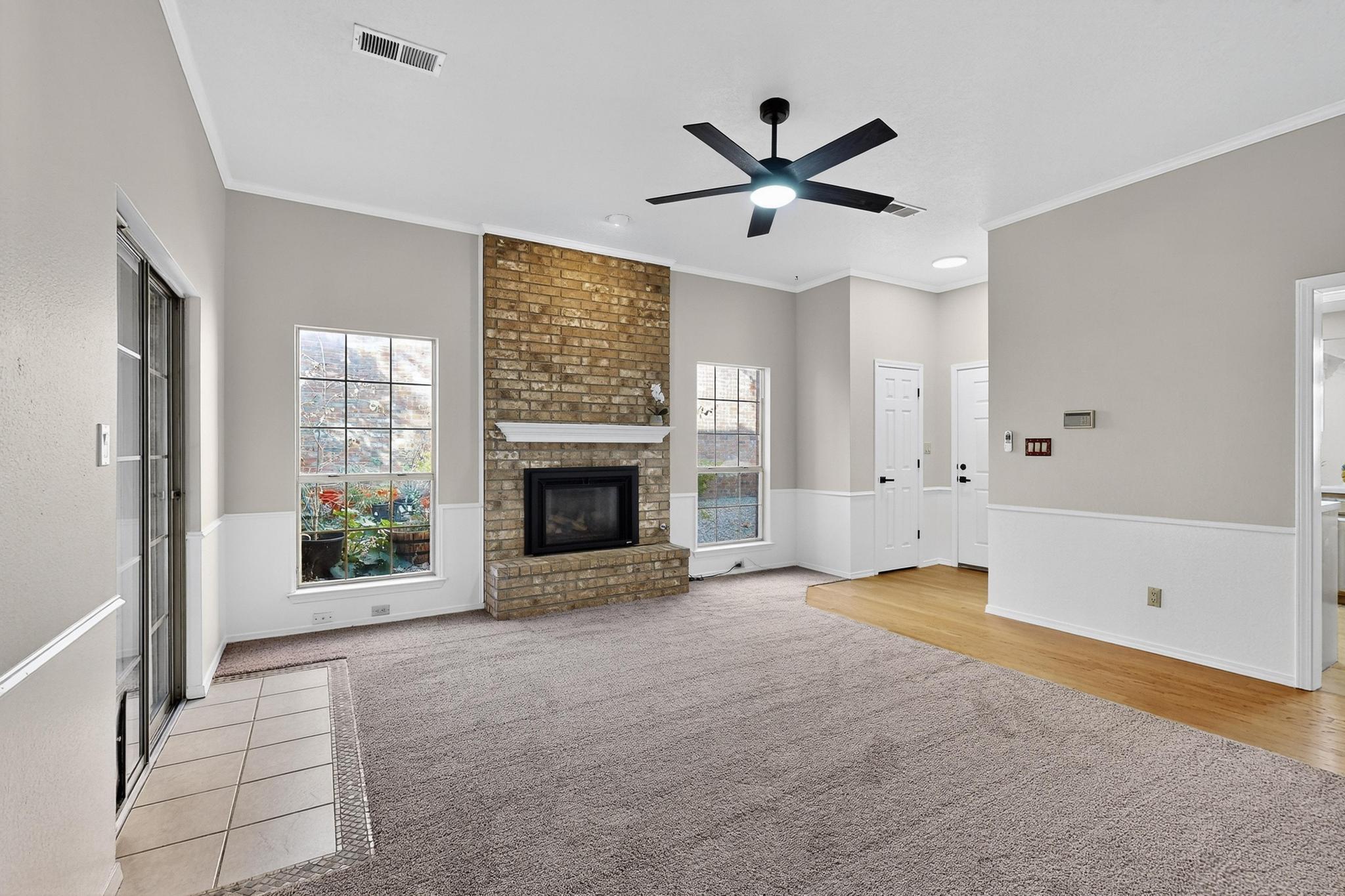 4612 Lobelia Road NW