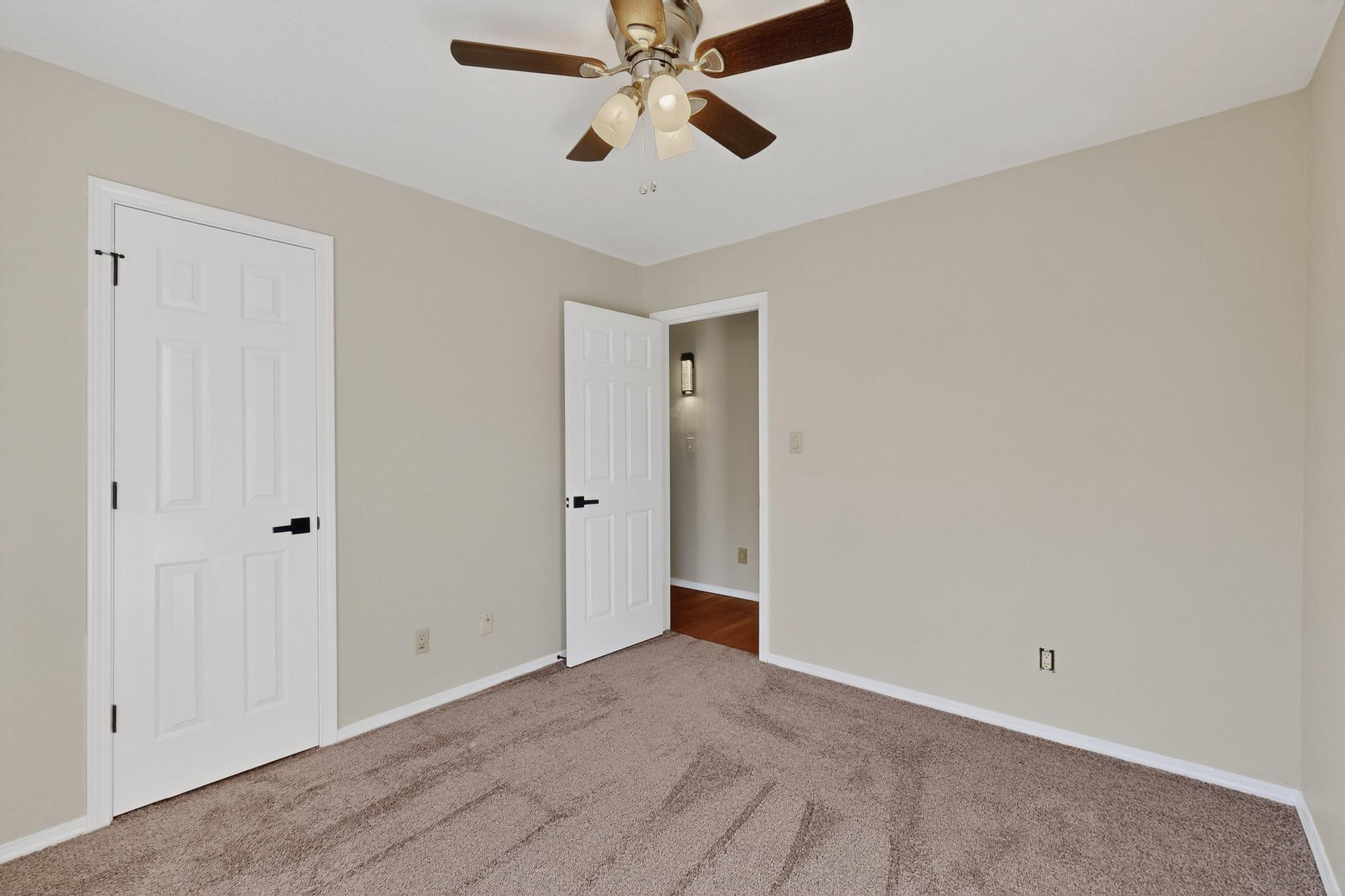 4612 Lobelia Road NW