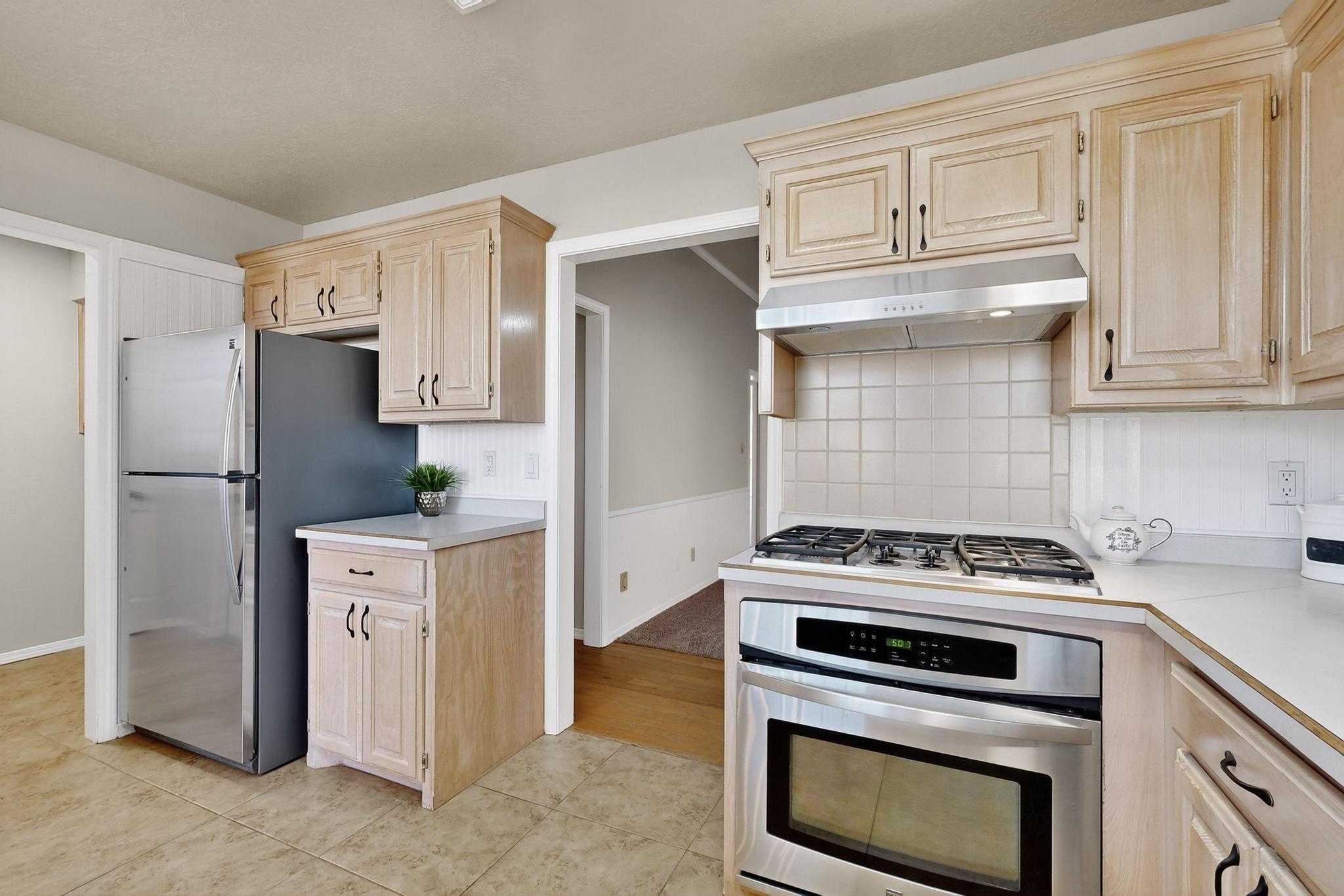 4612 Lobelia Road NW