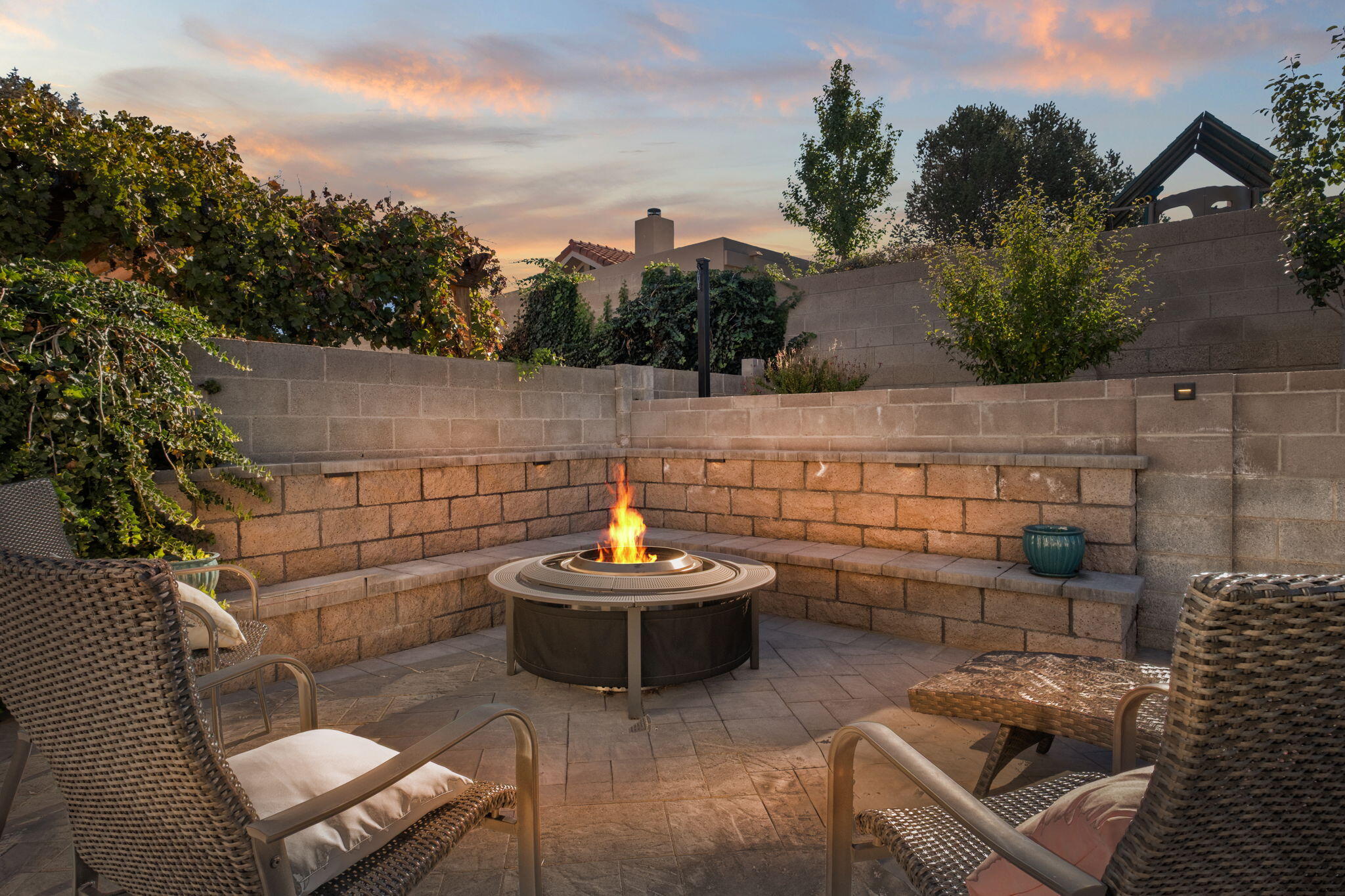 7728 Jacobo Drive NE