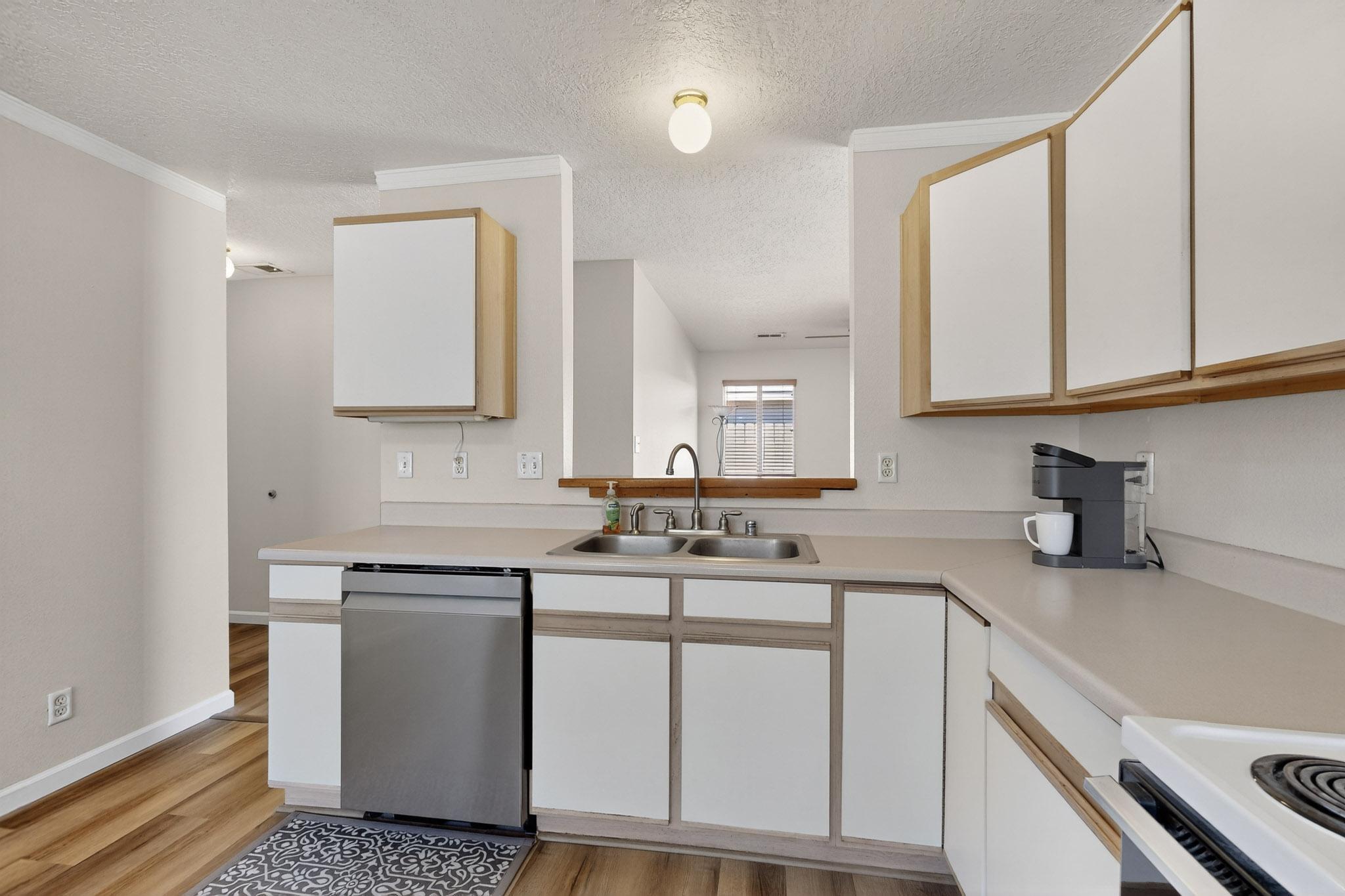 924 Perry Meadows Drive NE