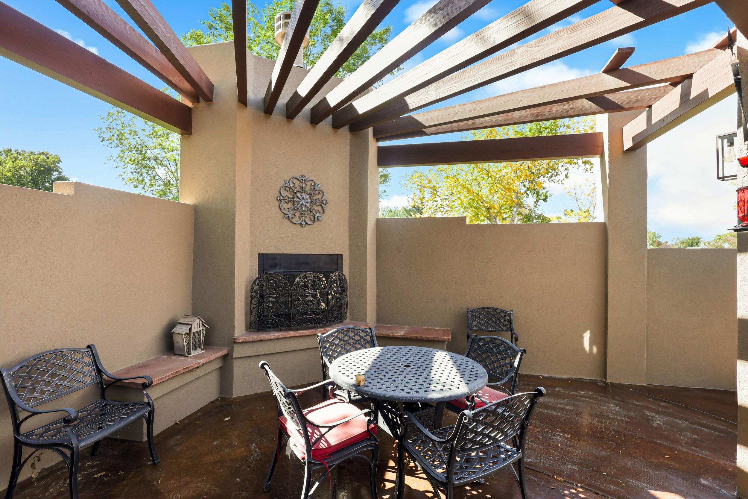 409 CILANTRO Lane NW