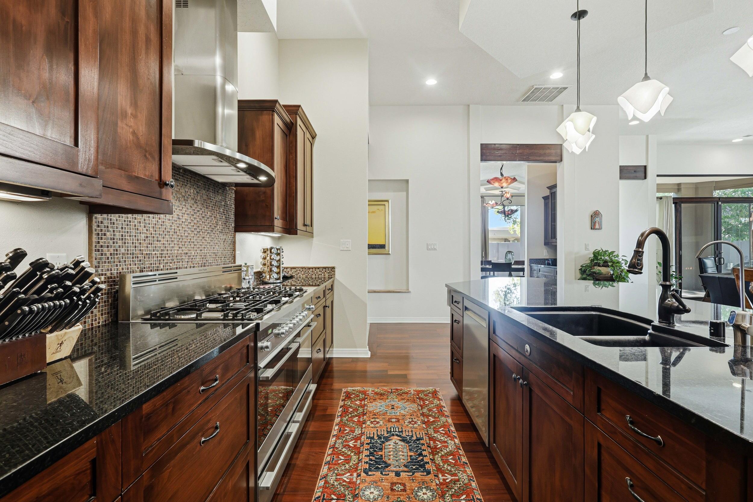 409 CILANTRO Lane NW