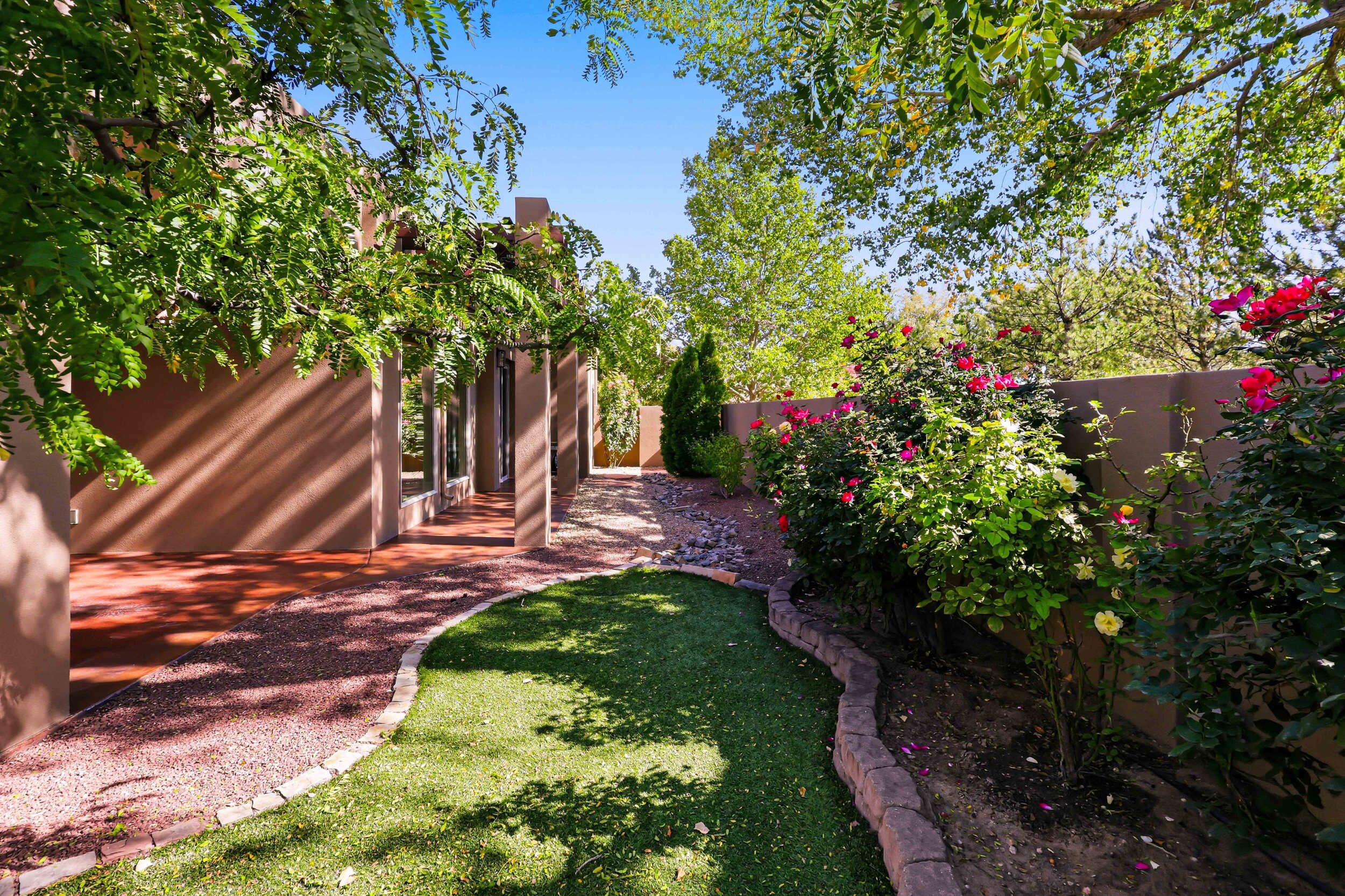 409 CILANTRO Lane NW