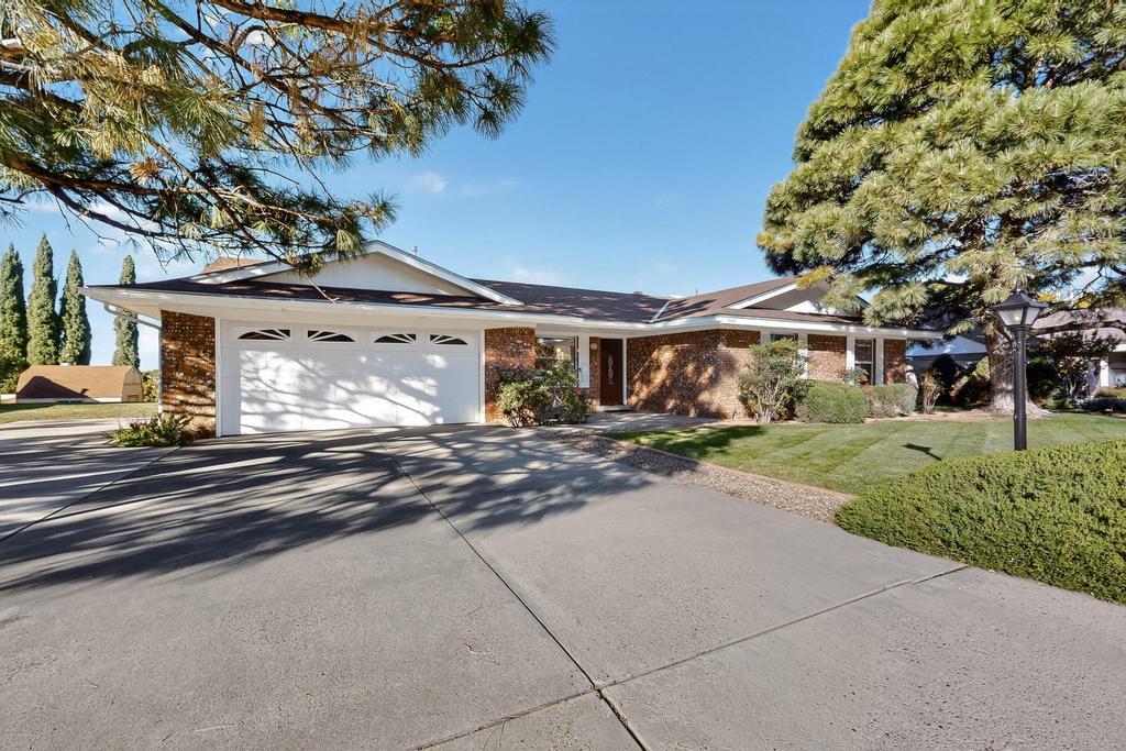 3041 Casa Del Norte Drive NE