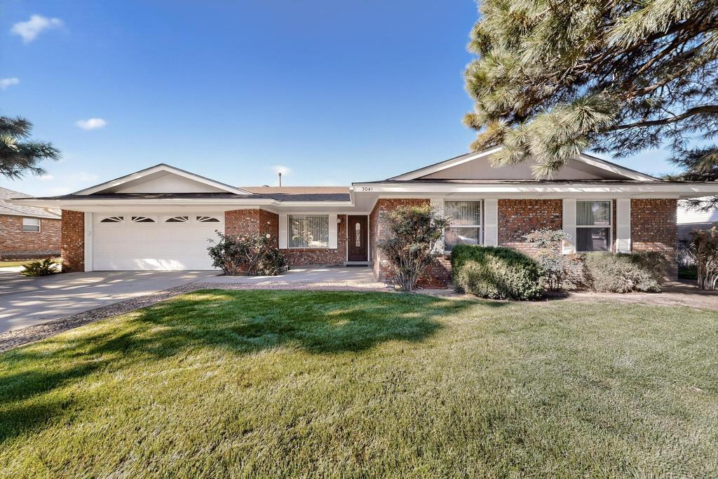 3041 Casa Del Norte Drive NE