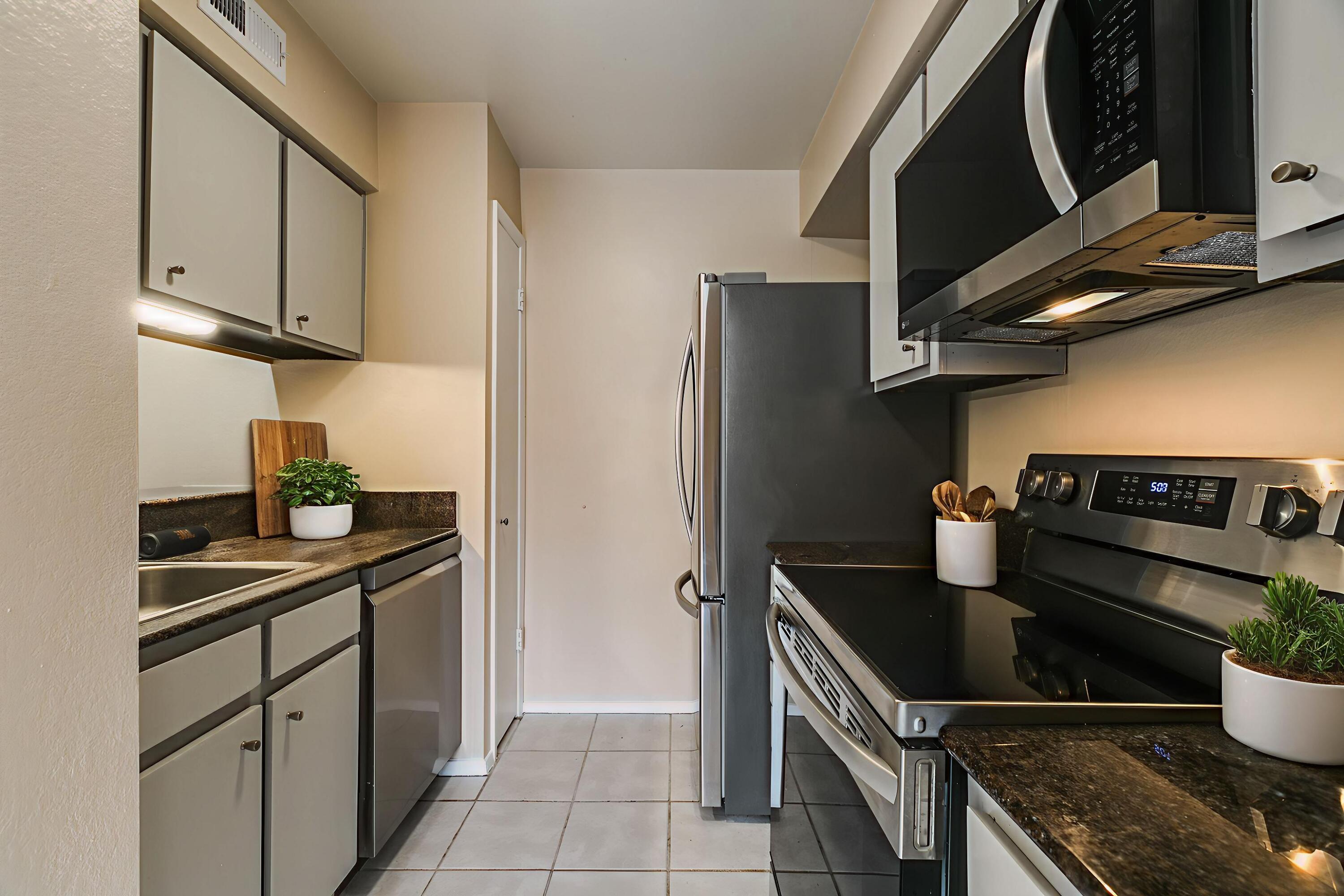 1601 Pennsylvania Street NE H-06