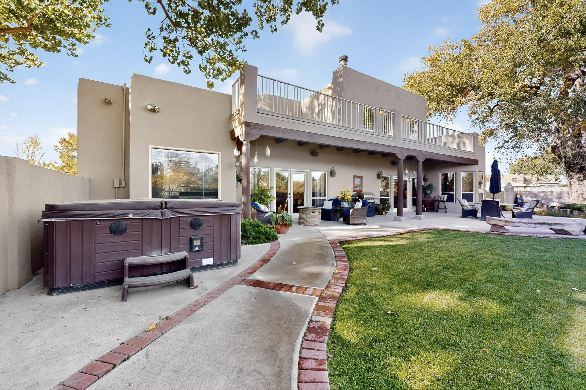 2609 Pajarito Meadows Road SW