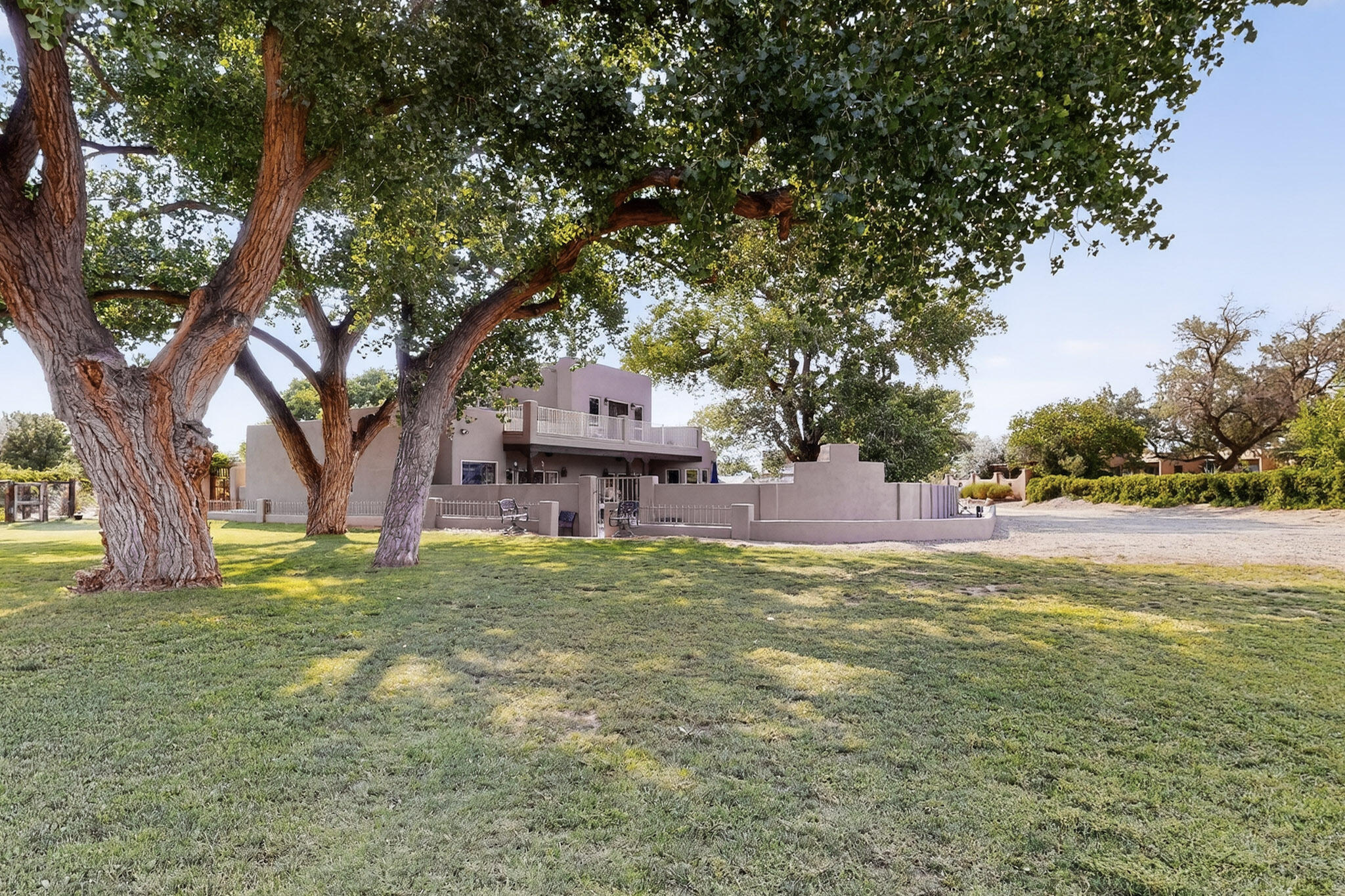 2609 Pajarito Meadows Road SW