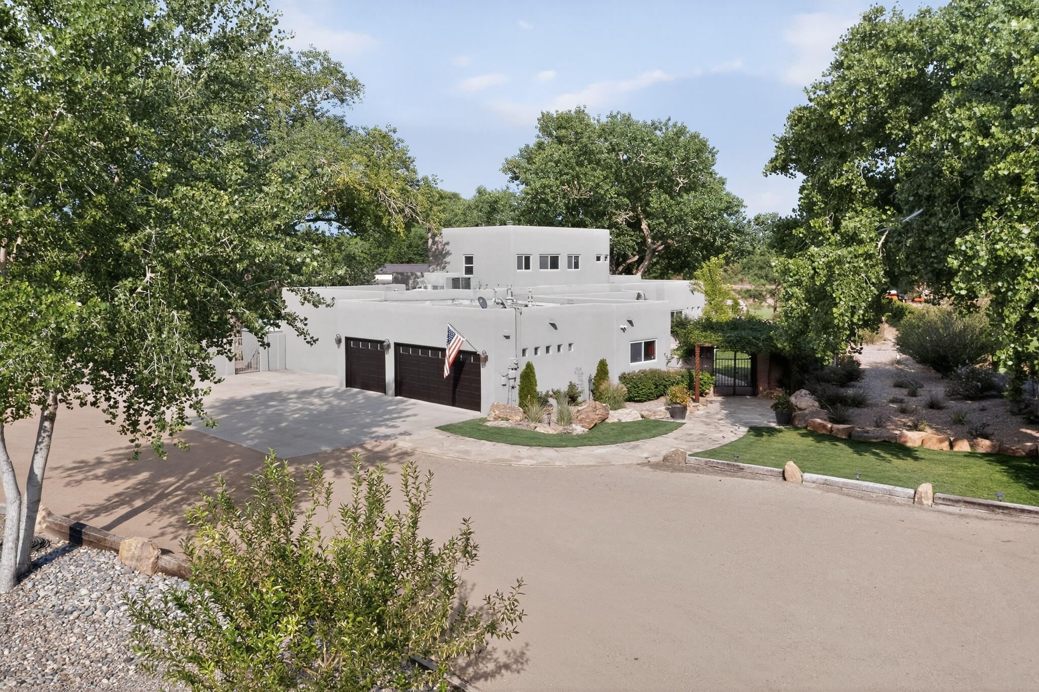 2609 Pajarito Meadows Road SW