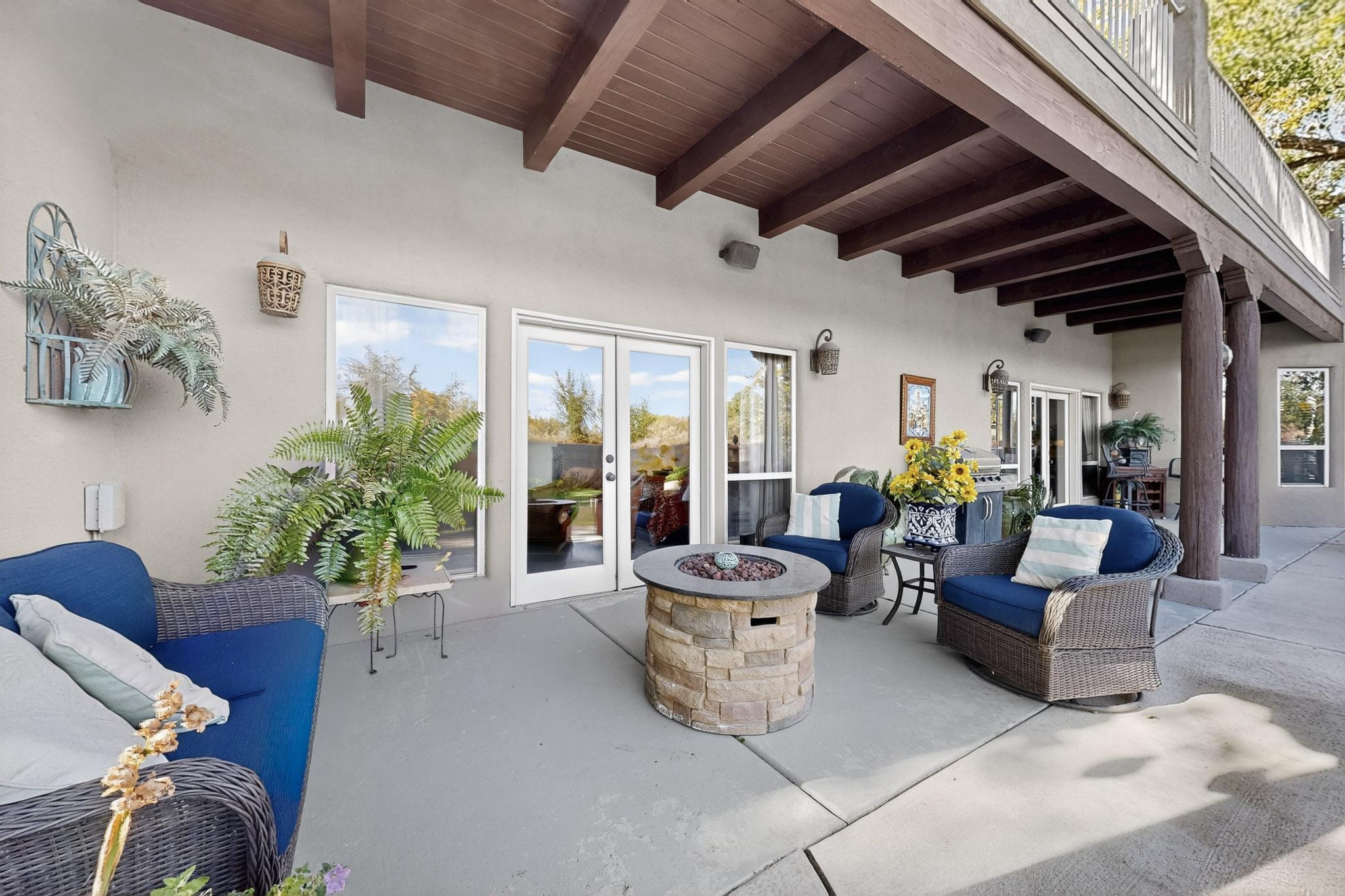 2609 Pajarito Meadows Road SW