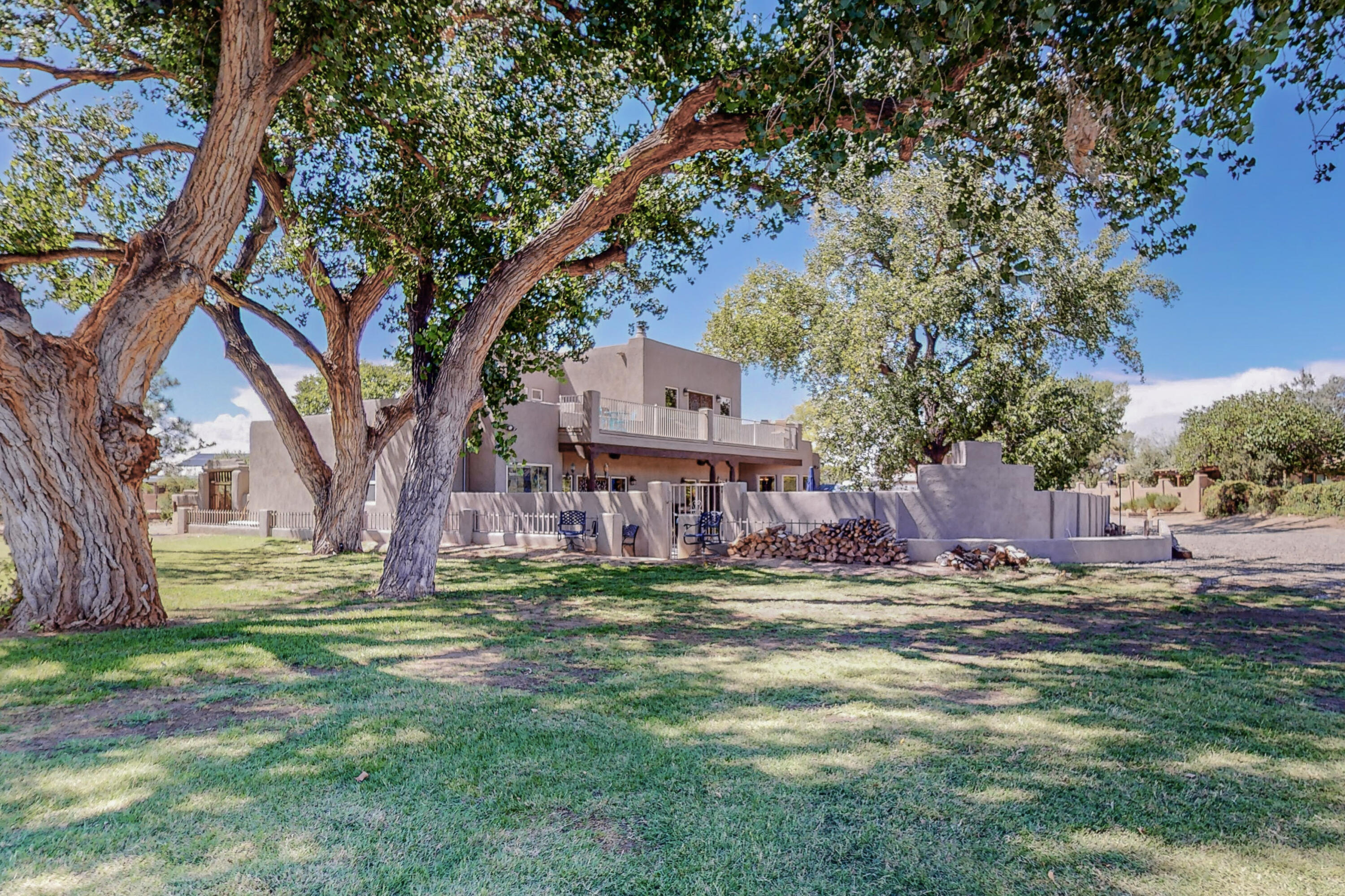 2609 Pajarito Meadows Road SW