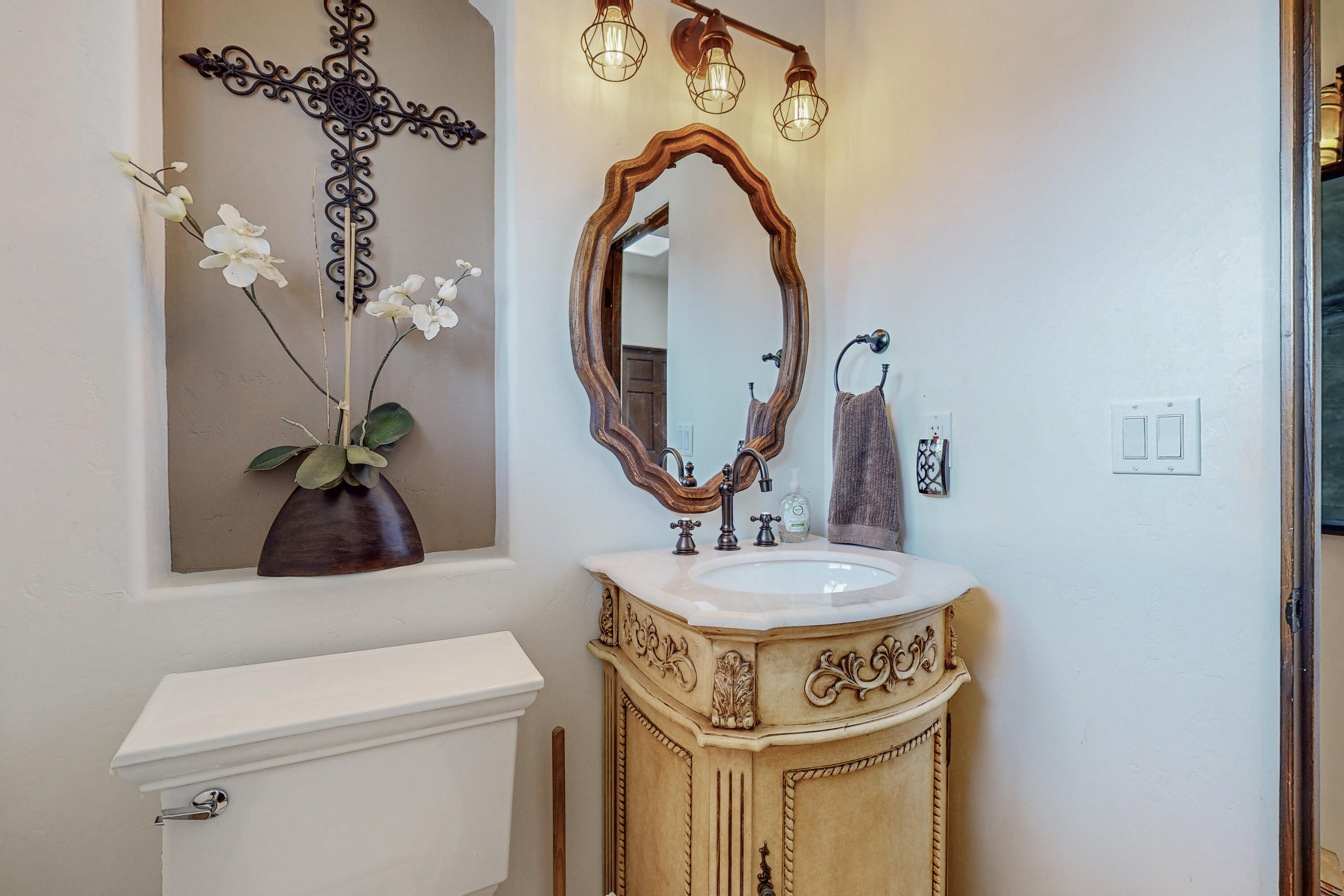 2609 Pajarito Meadows Road SW