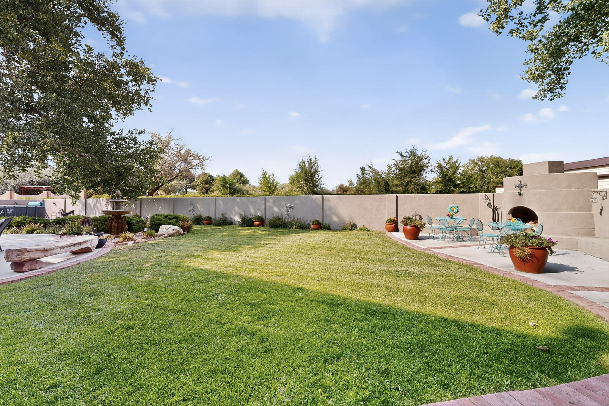 2609 Pajarito Meadows Road SW