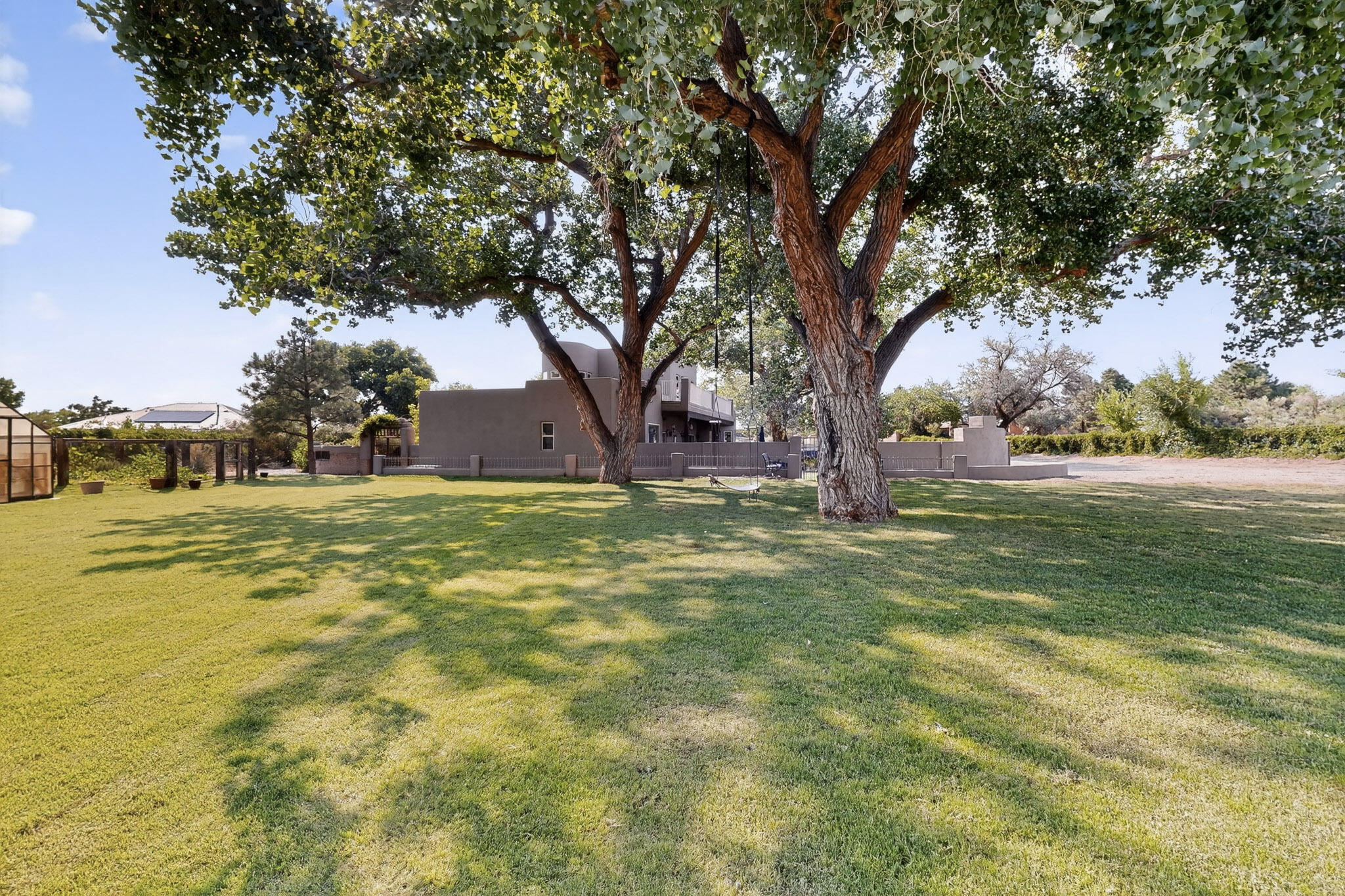 2609 Pajarito Meadows Road SW