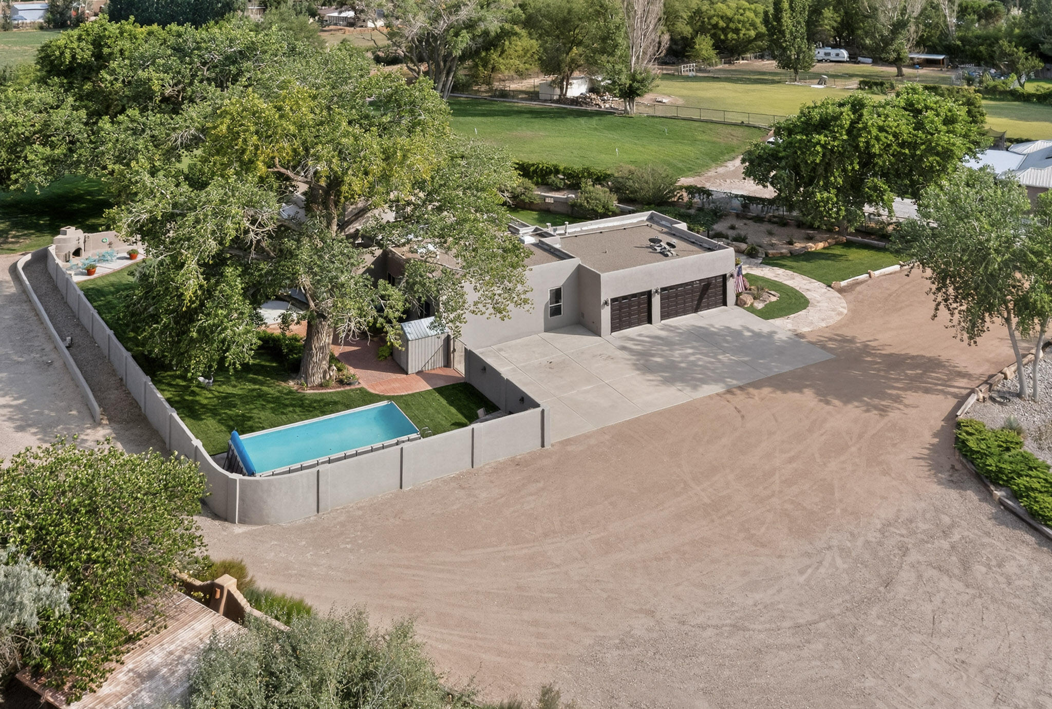 2609 Pajarito Meadows Road SW