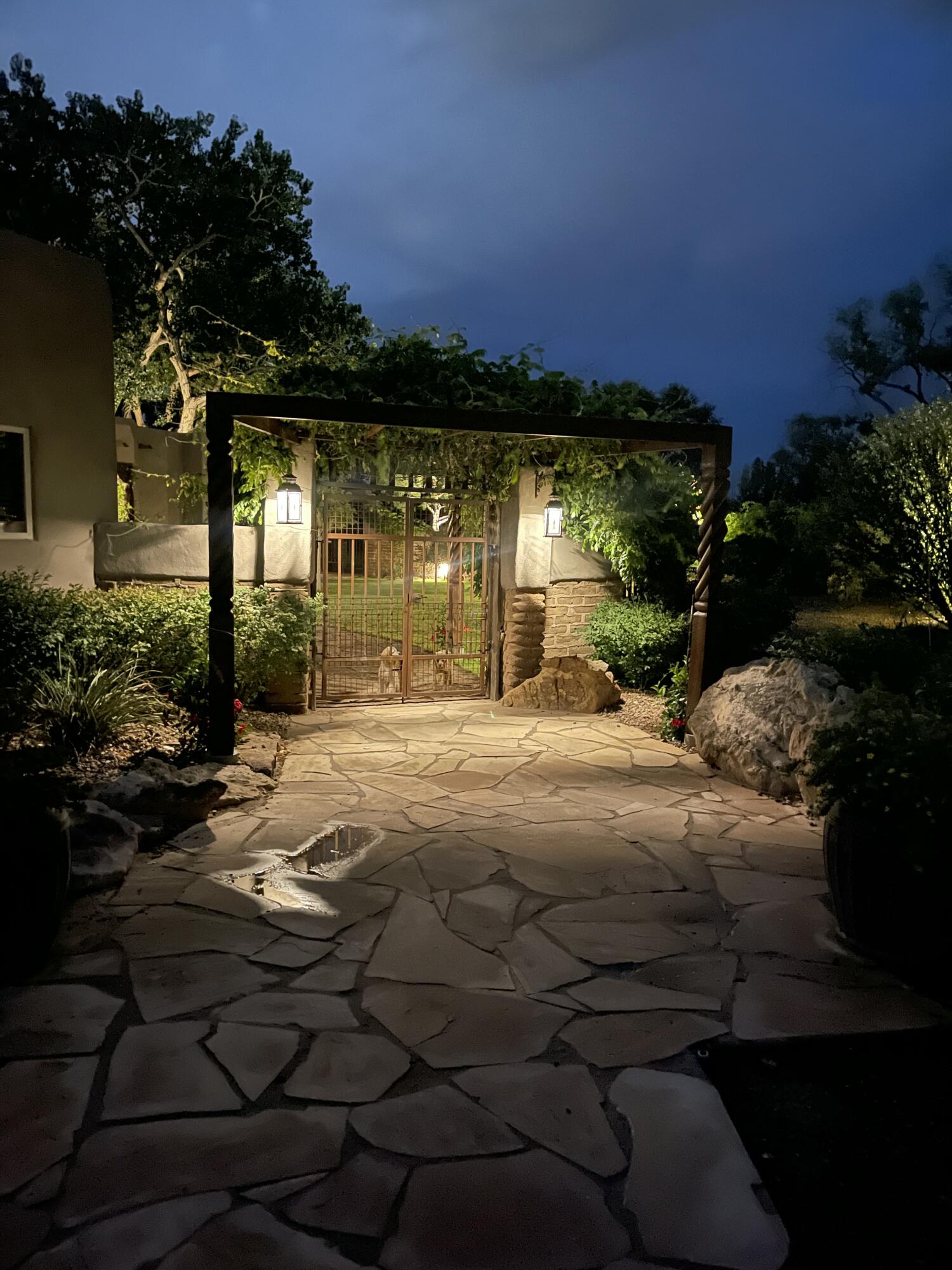 2609 Pajarito Meadows Road SW